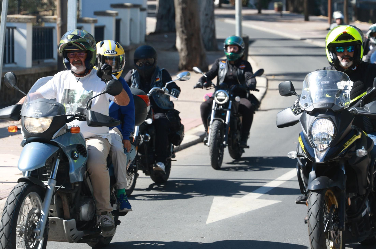 Imágenes de la VI Ruta Solidaria en moto a favor de Cruz Roja