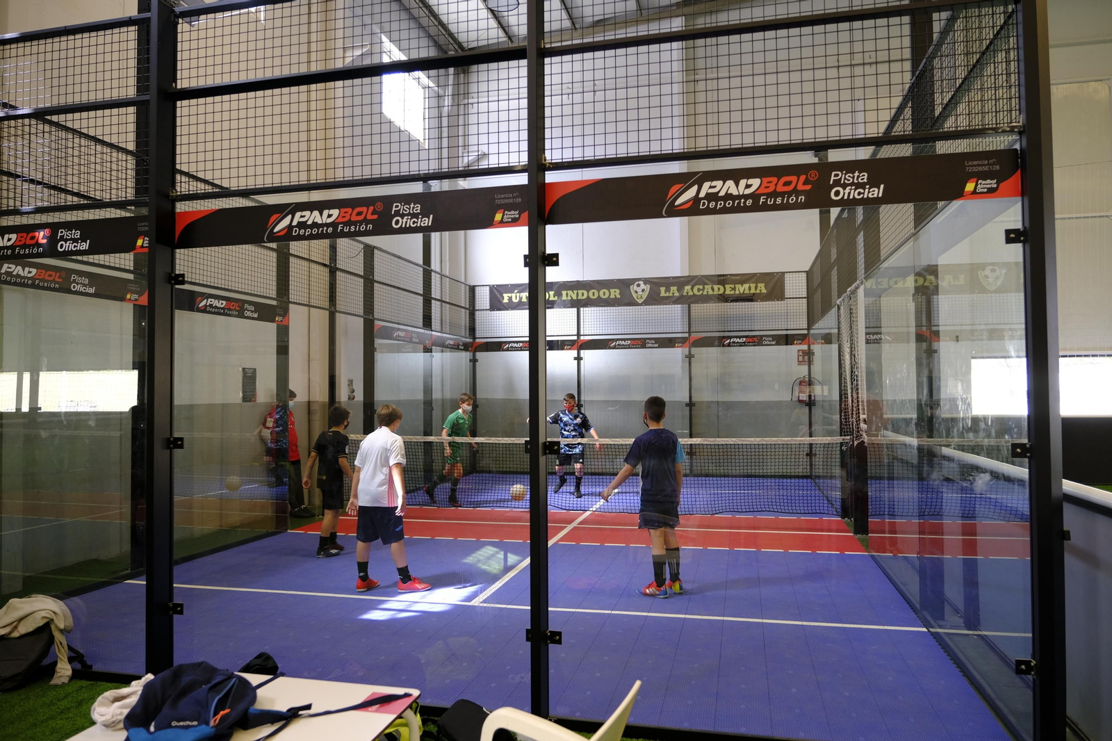 Fotogalería de los campus de Sporting Almería y Fútbol Indoor La Academia.