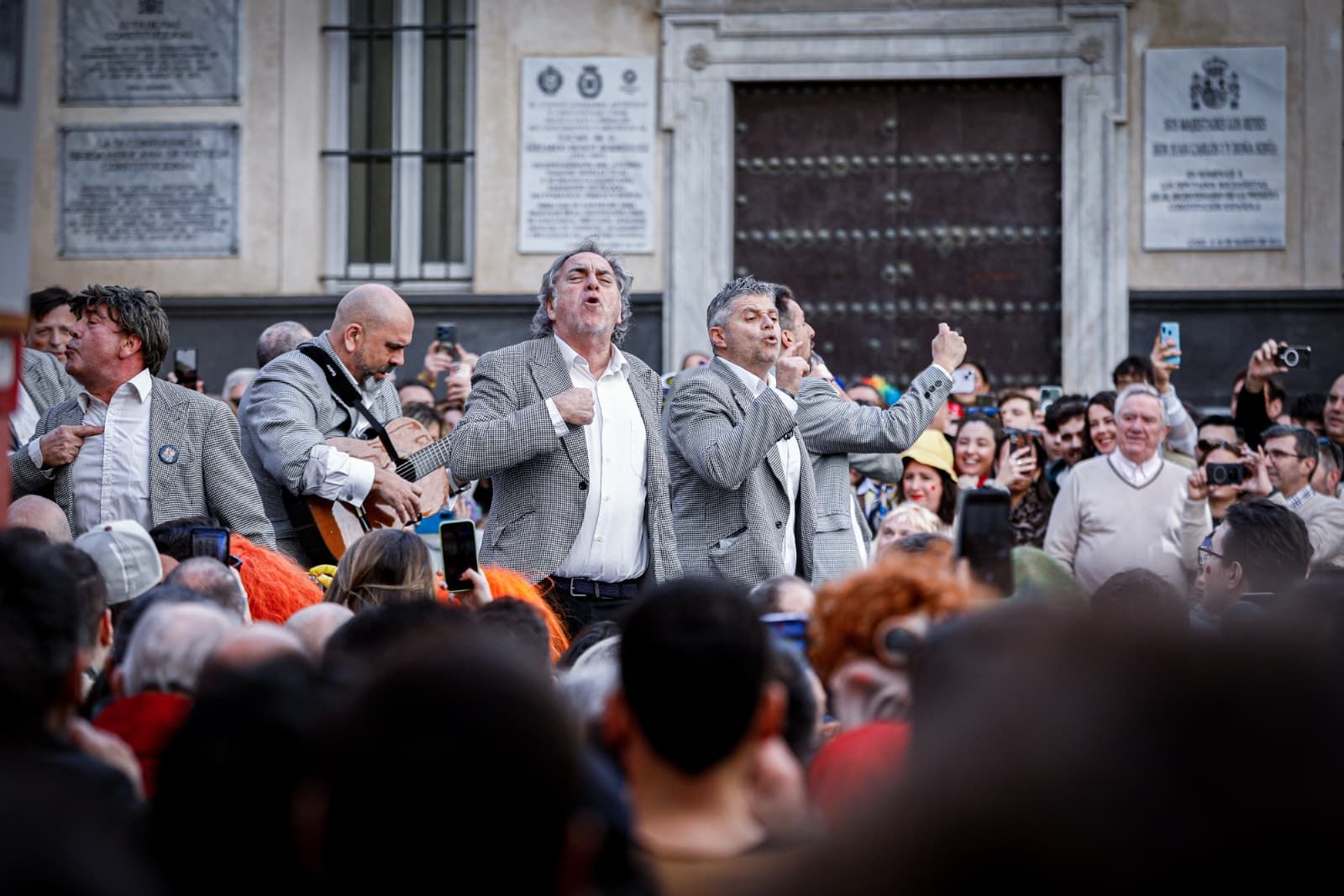 Las mejores imágenes del domingo de Carnaval de Cádiz 2026