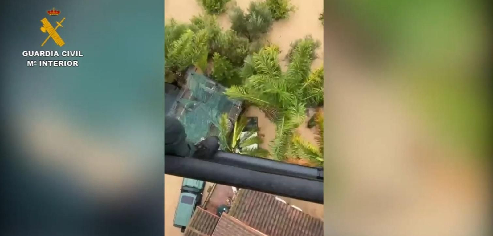 La Guardia Civil realiza un rescate en una vivienda de Álora