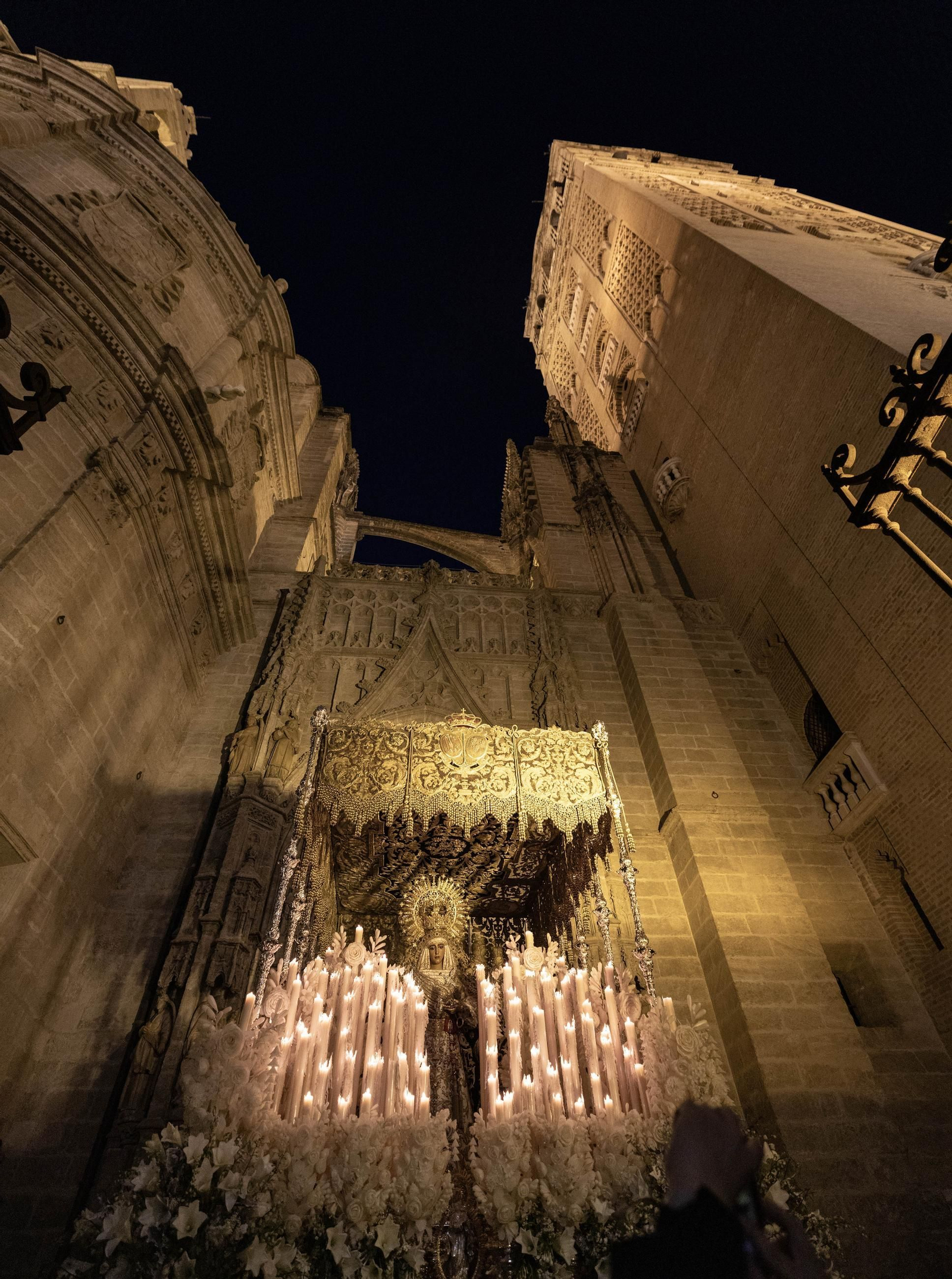 La procesión Magna desde la Catedral, todas las fotos