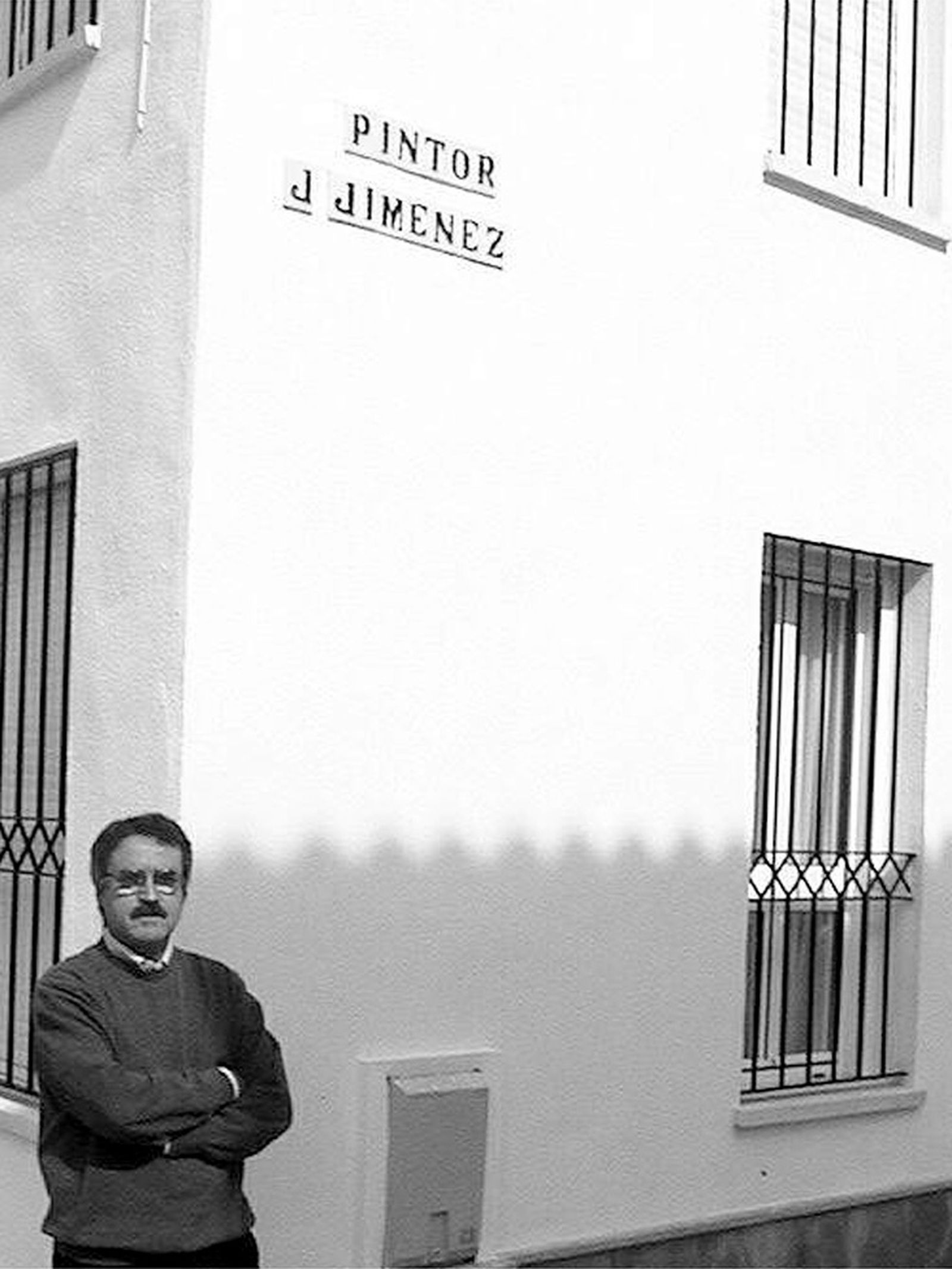 Juan Jimenez 'Zahara', con su calle en su Zahara de la Sierra natal