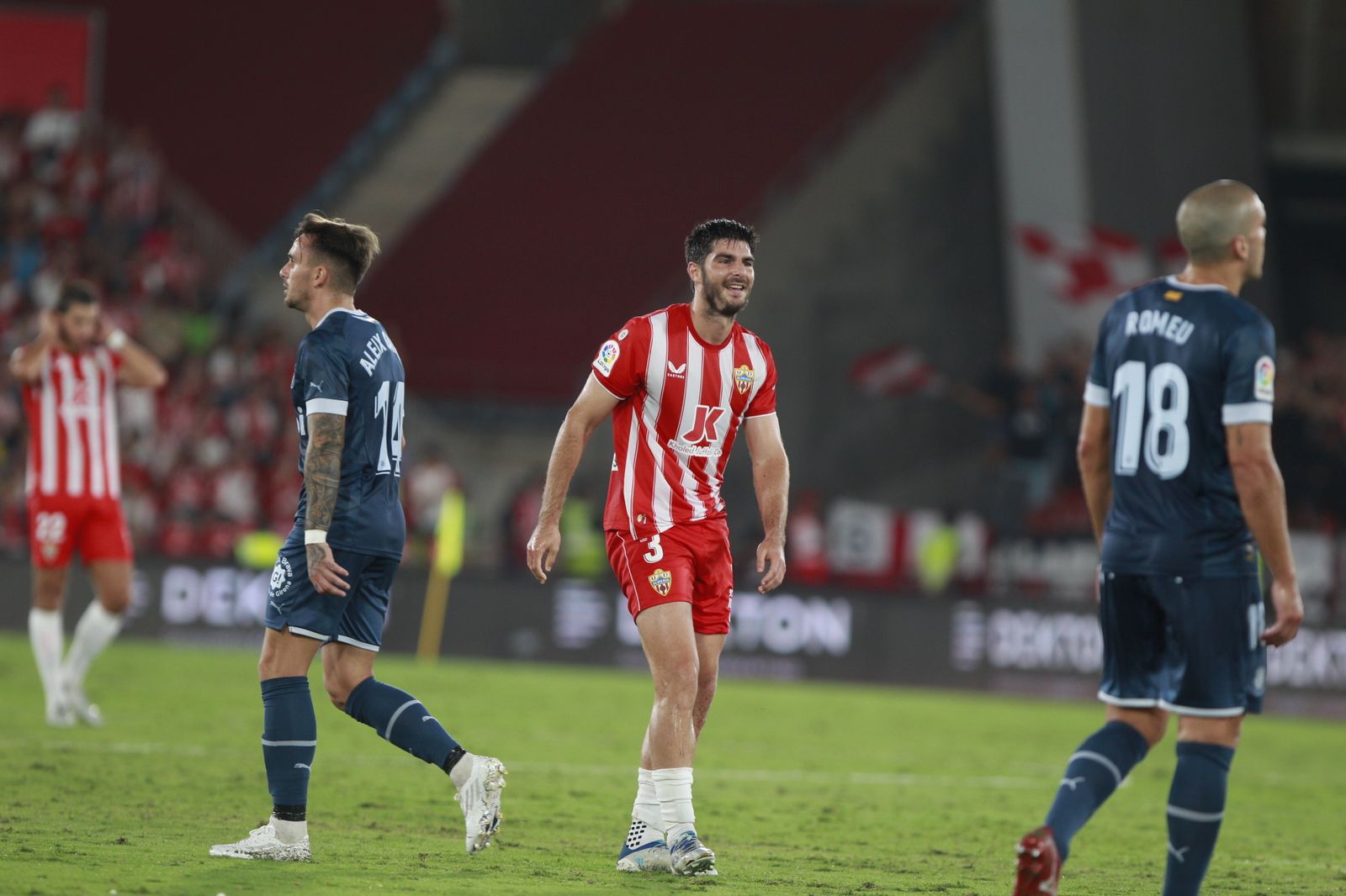 Imágenes del partido de fútbol U.D. Almería-Girona F.C.