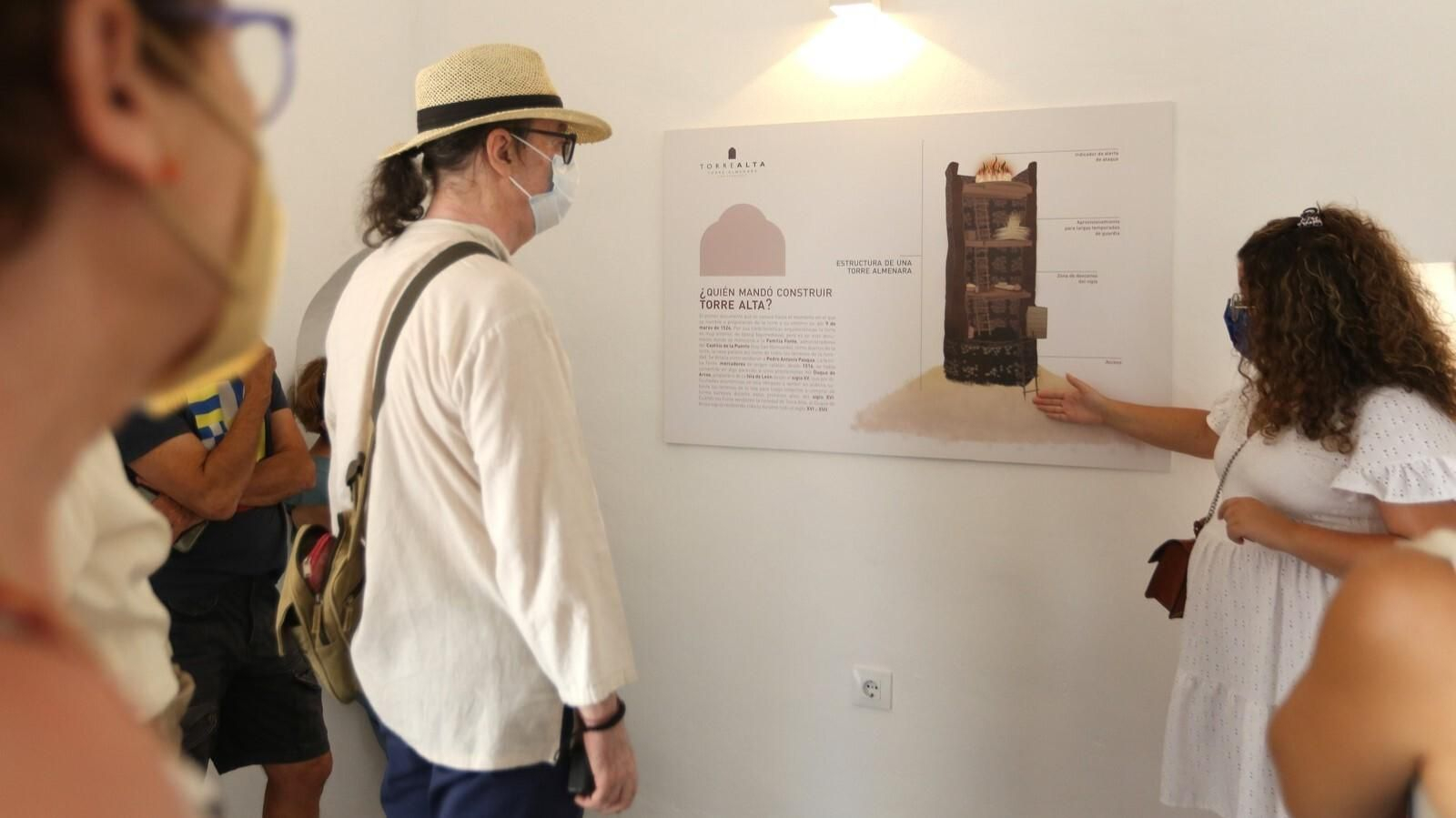 Así es la visita a Torre Alta en el Observatorio de la Armada