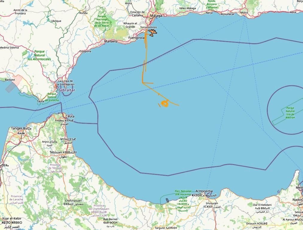 Британский разведывательный самолет интенсивно наблюдает над морем Альборán