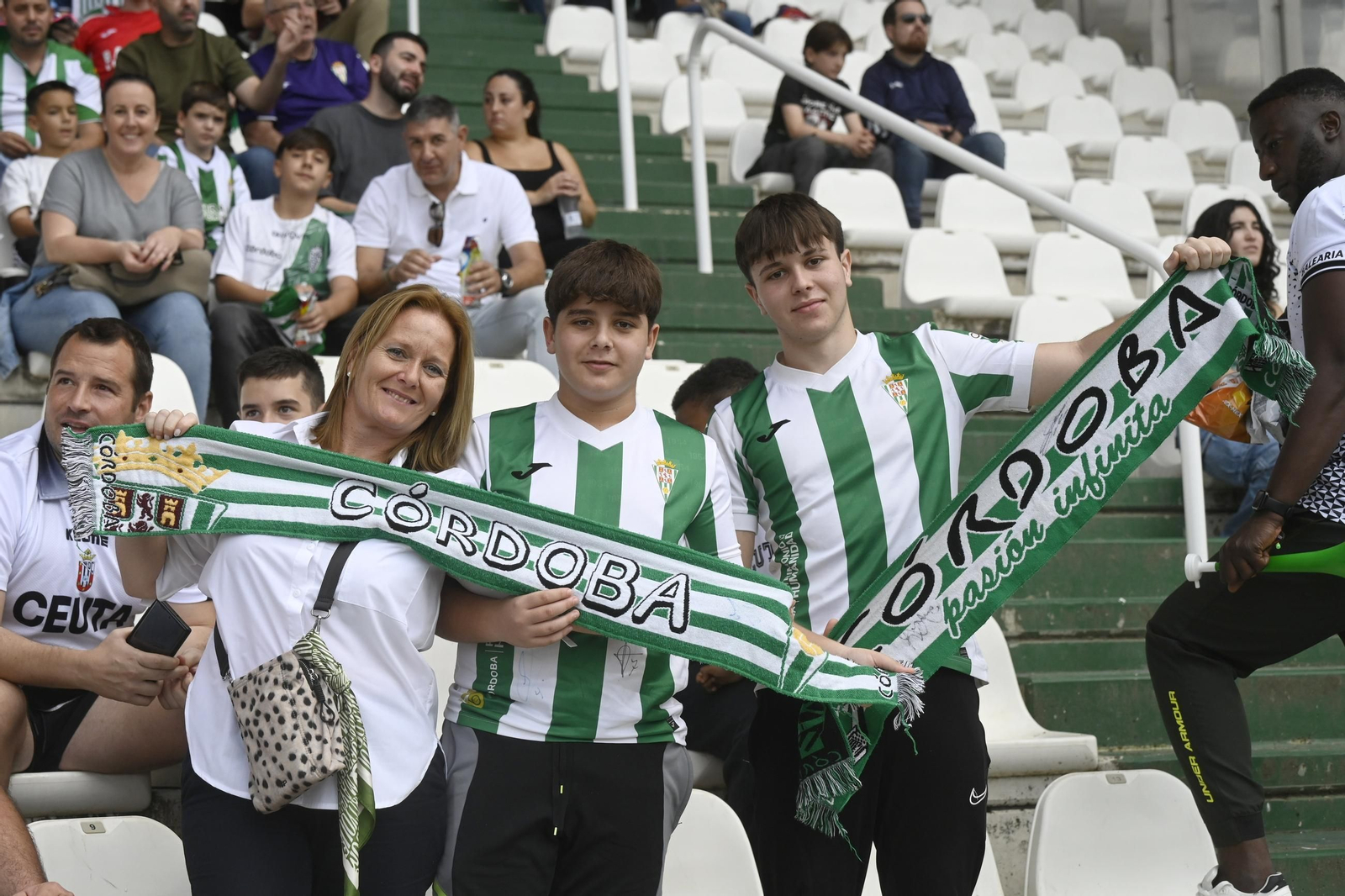 Las mejores fotos del imponente ambiente en El Arcángel para el Córdoba CF - Ceuta