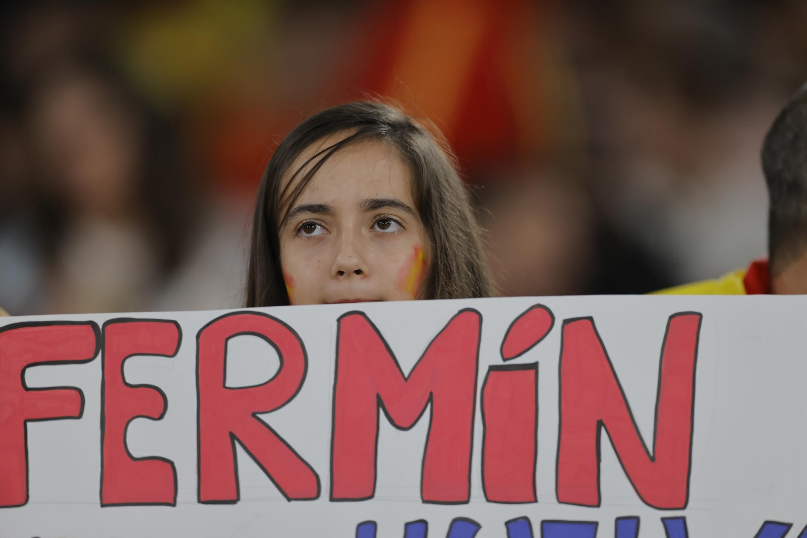 Búscate en las fotos del España - Turquia