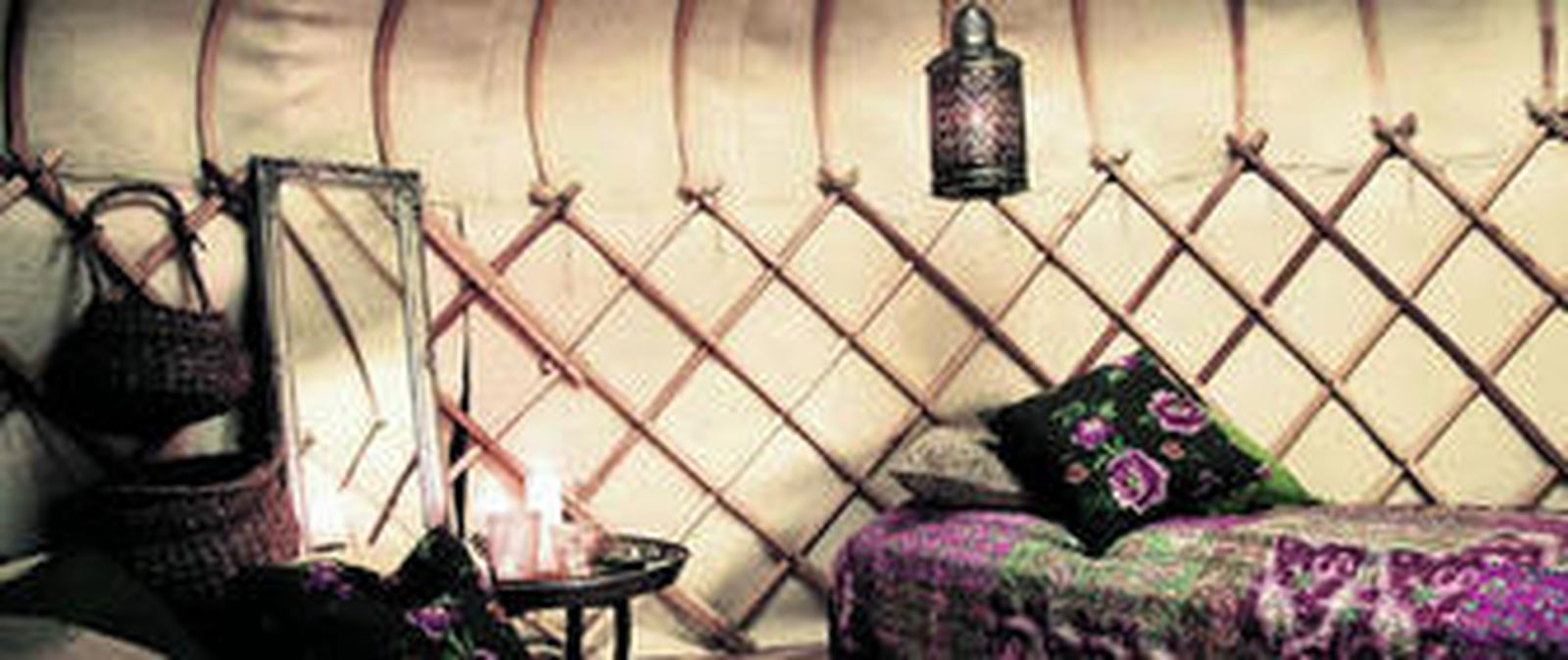 Lujo en plena naturaleza. En la web es posible reservar estancias en lugares paradisiacos, donde disfrutar de la combinación del confort y la vida al aire libre del camping.