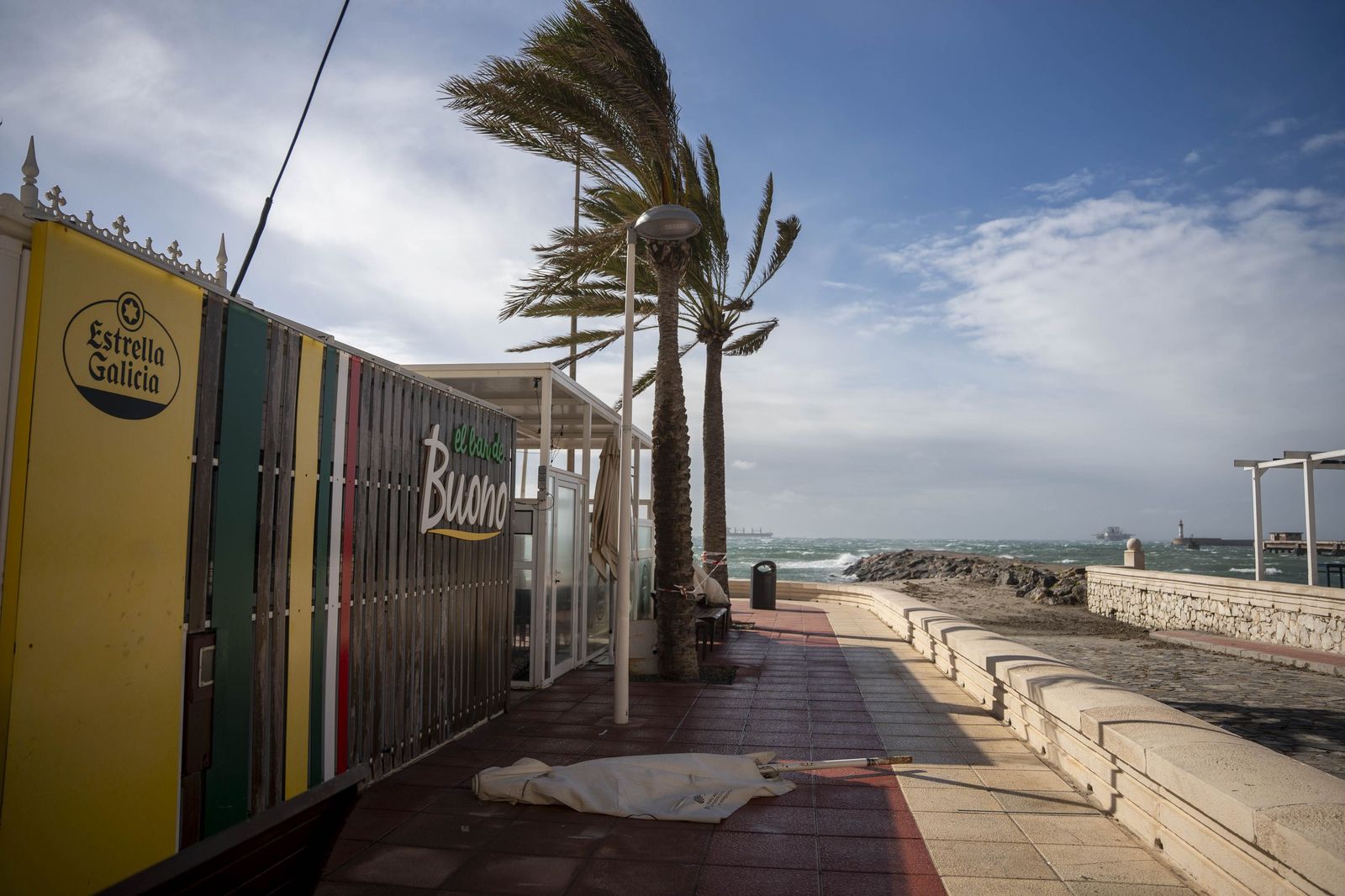 La Borrasca Leonardo se ensaña con Almería, en imágenes