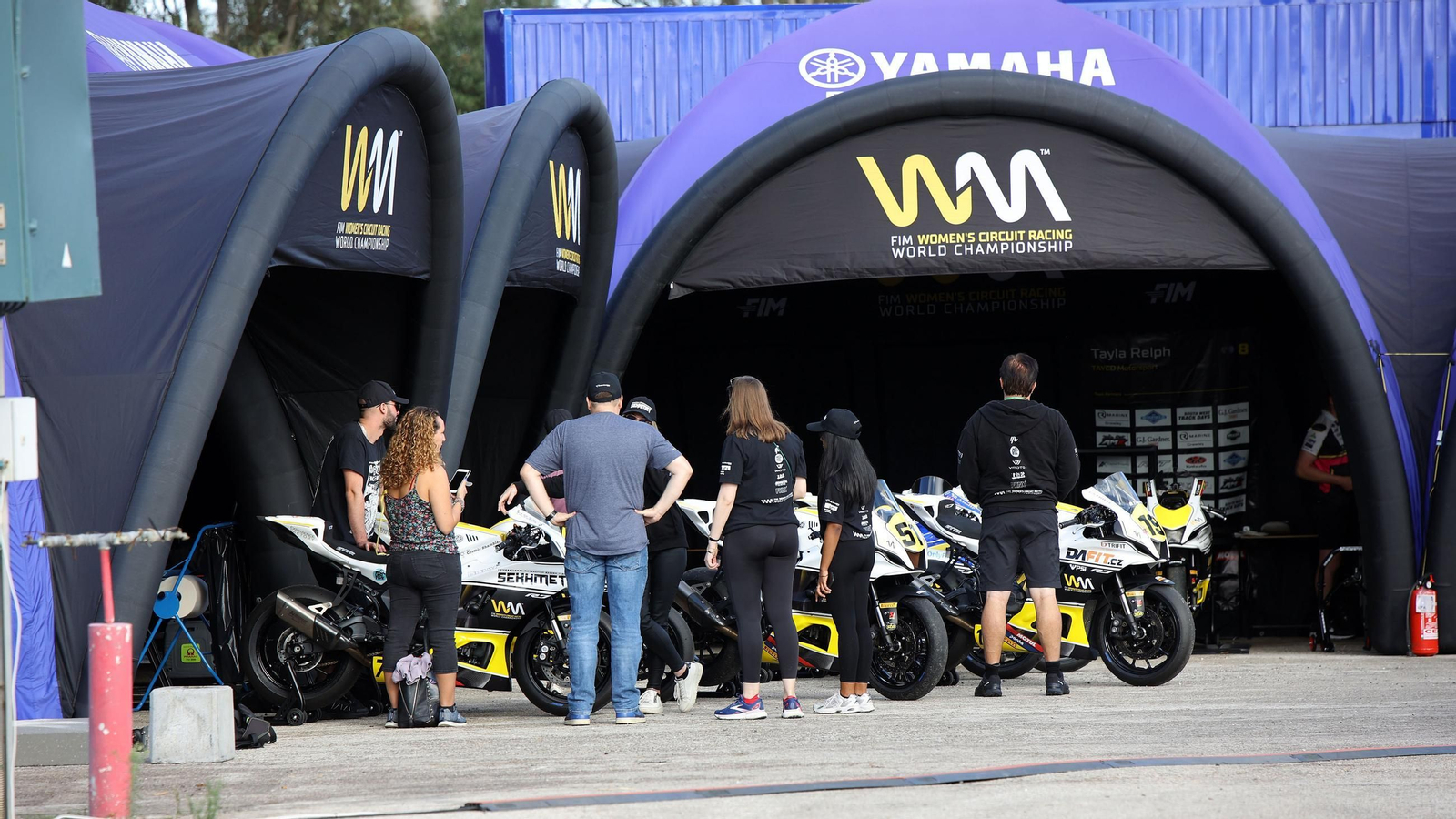Galería de los preparatívos para la SBK en el Circuio de Jerez - Ángel Nieto