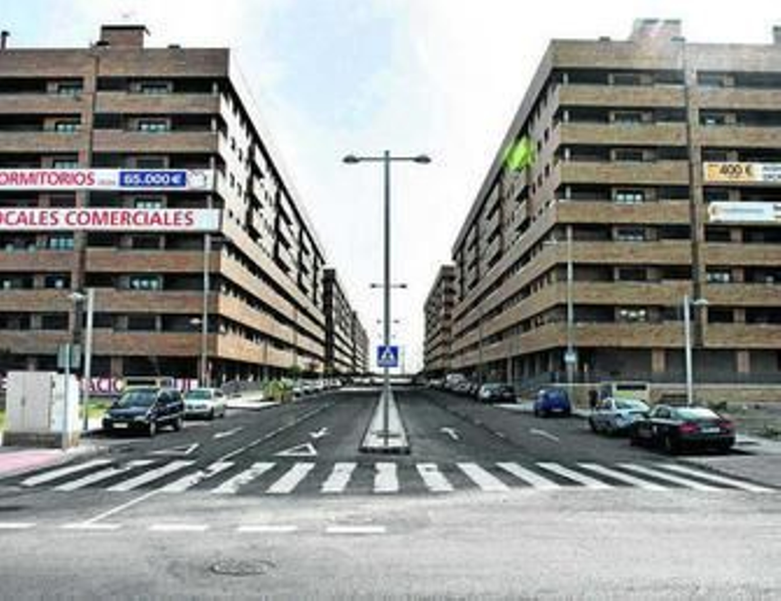 Las ofertas 'low cost' llegan al mercado inmobiliario de la mano de la banca.