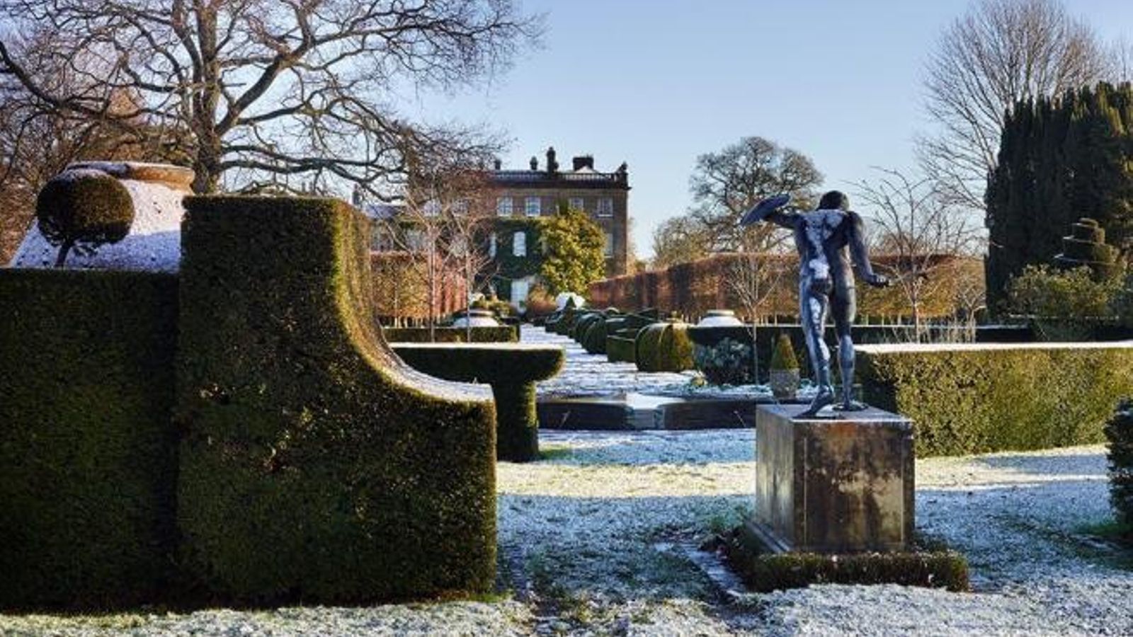 Highgrove House. TWITTER /@HIGHROVEGARDENS