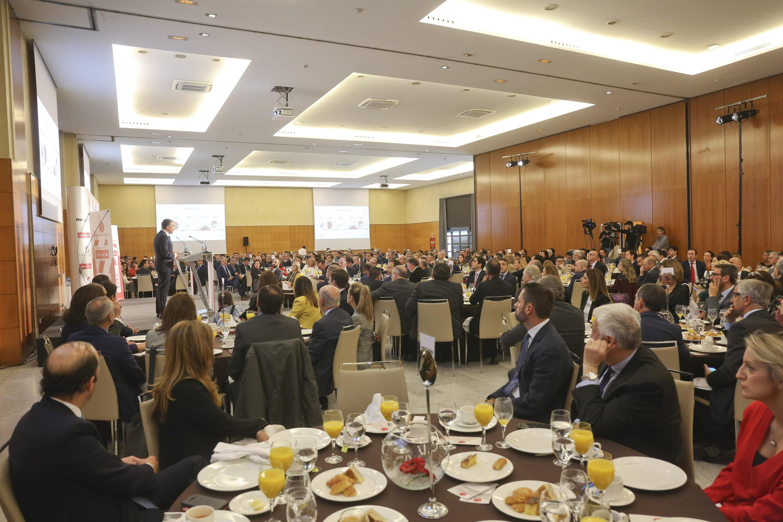 Foro Joly con Elías Bendodo