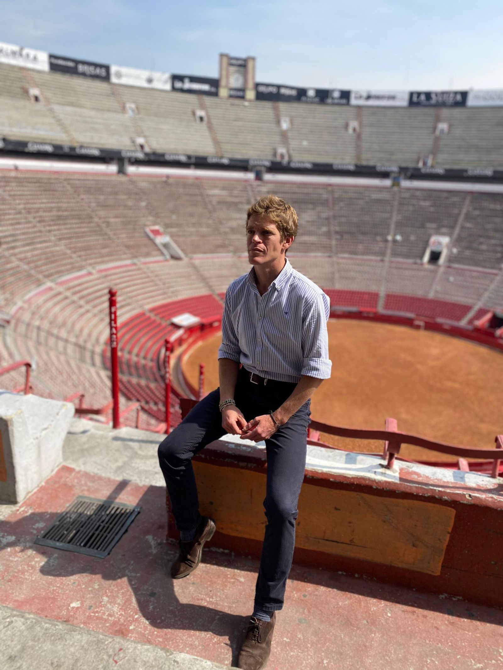 El diestro de Espartinas en la Monumental de México, la plaza más grande del mundo.