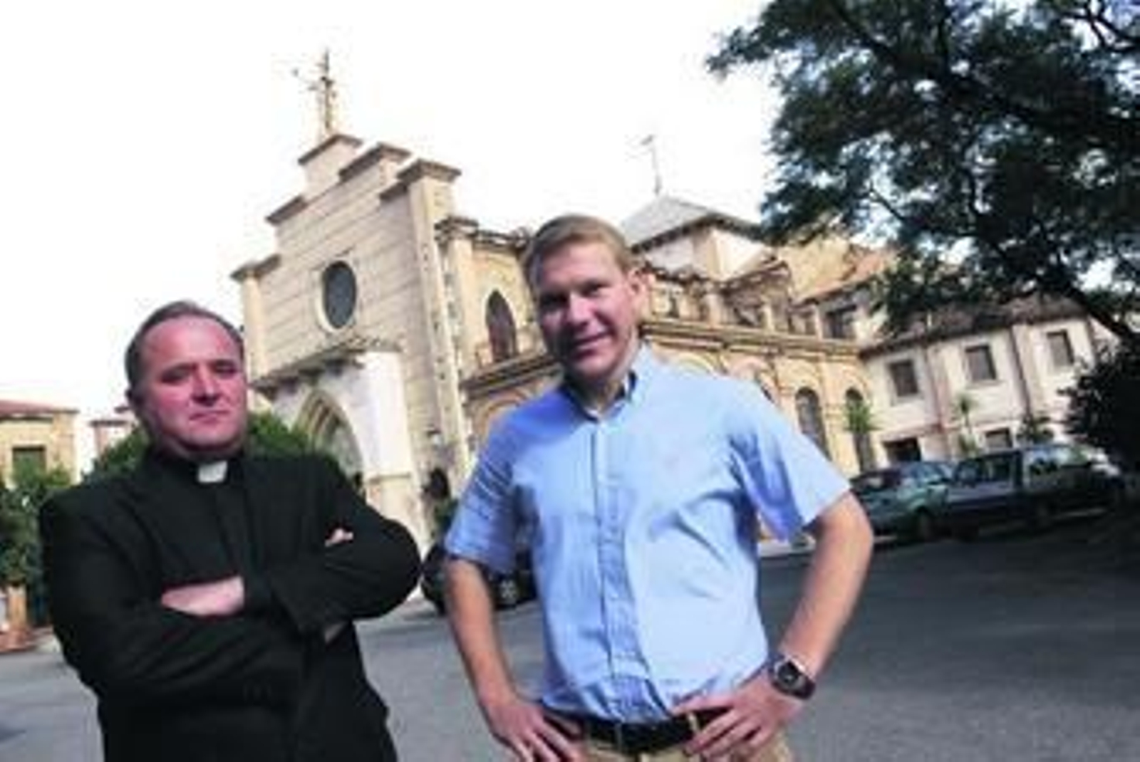 Roman Hamrastey junto a Vladimir, su primogénito, el sábado en el seminario.