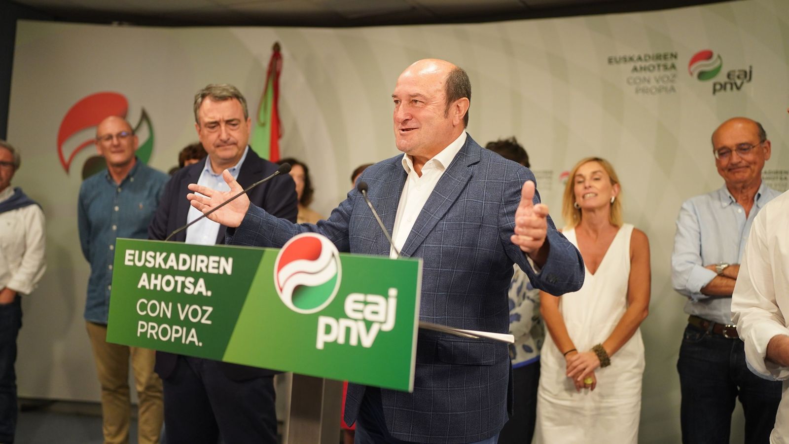 Andoni Ortuzar, presidente del PNV, con Aitor Esteban, candidato al Congreso