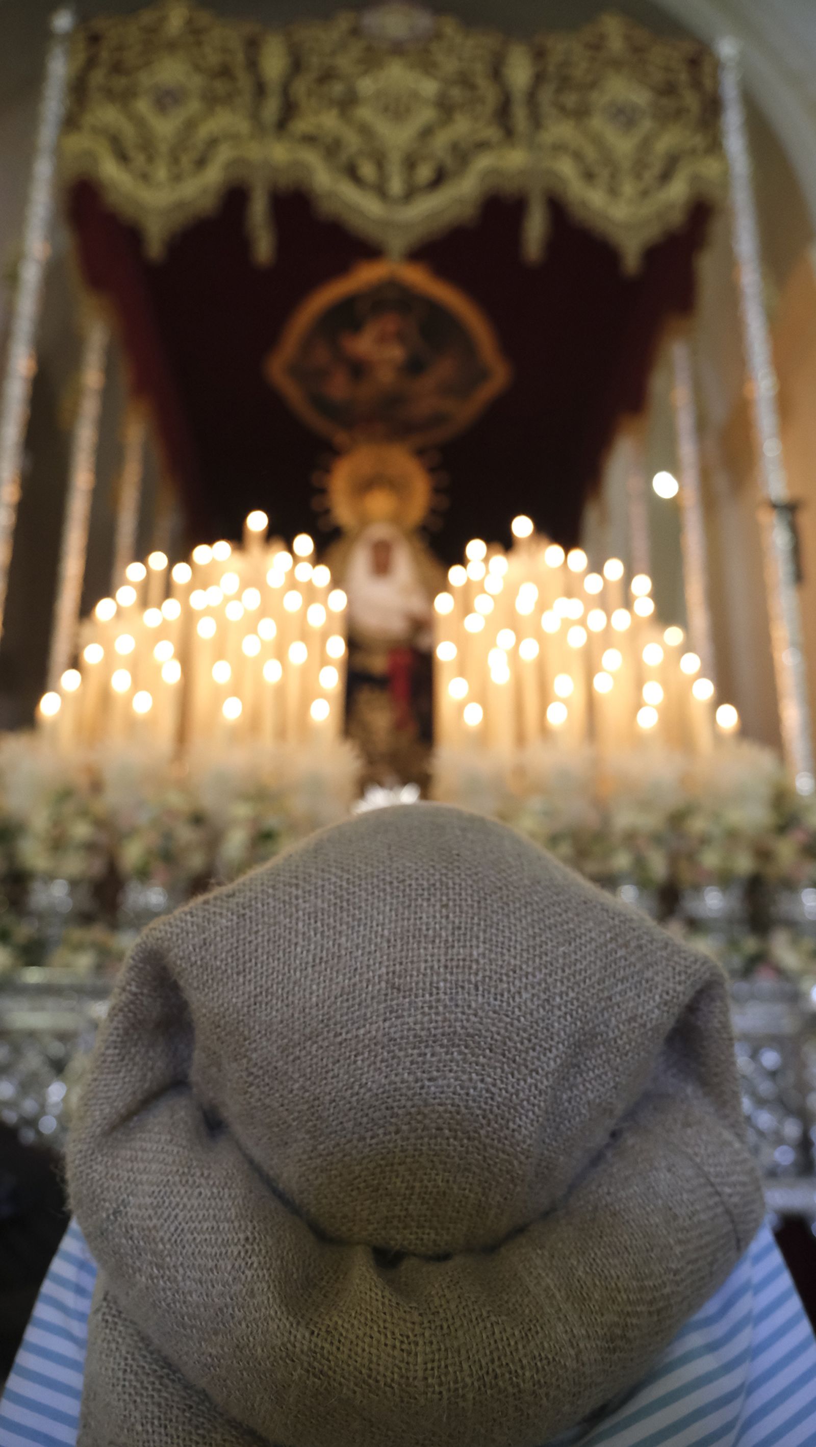 La procesión de la Santa Cena en Almería, en imágenes