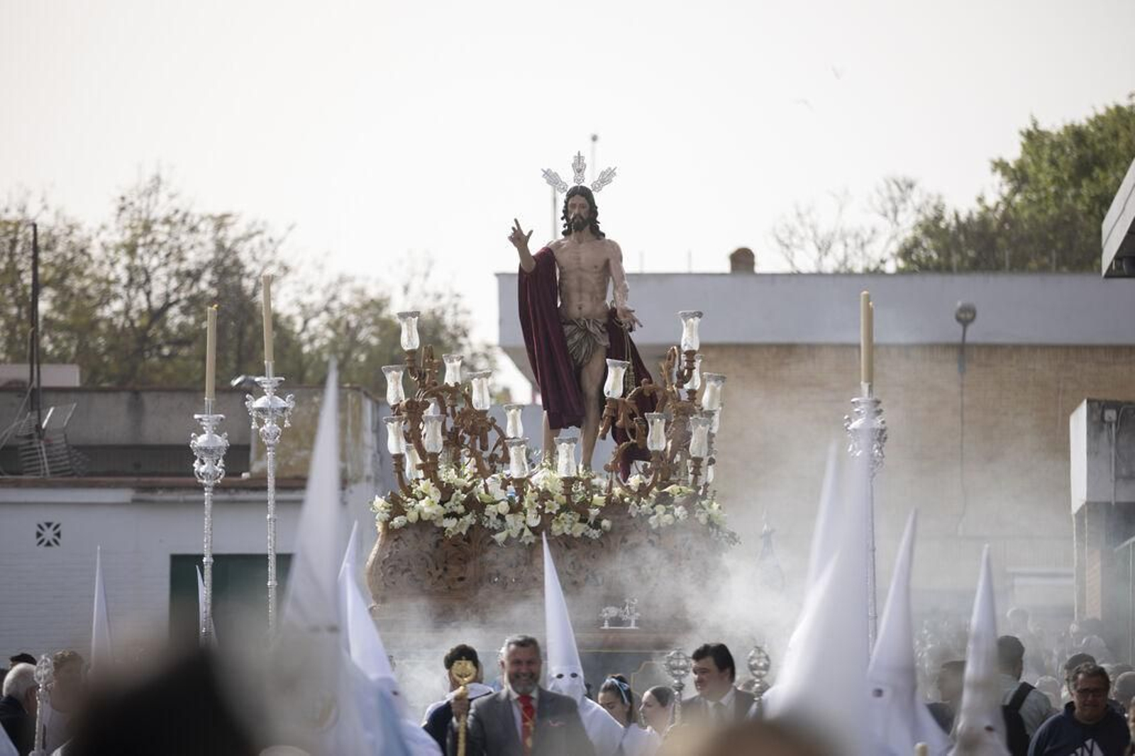 El paso de El Resucitado en la Semana Santa de 2023.