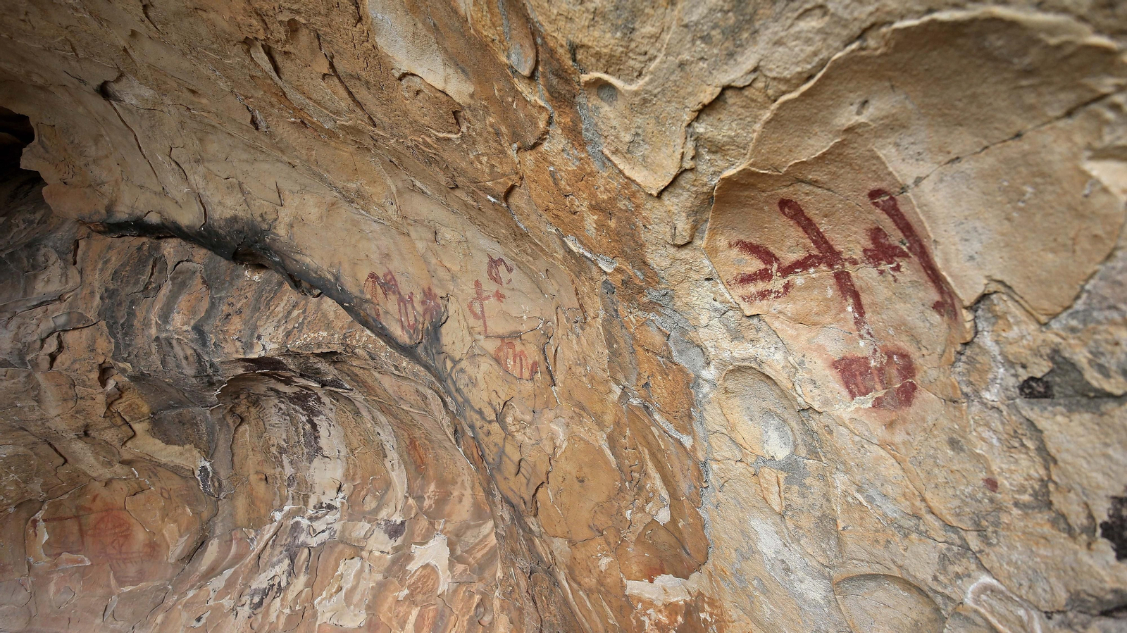 Las mejores fotos de la cueva de la Laja Alta
