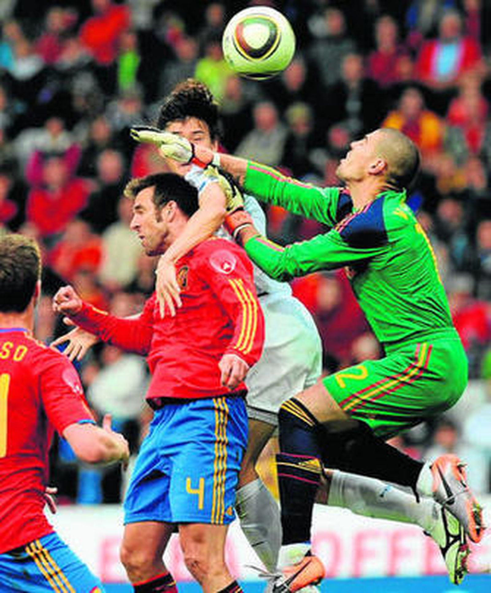 Casillas, una década con España