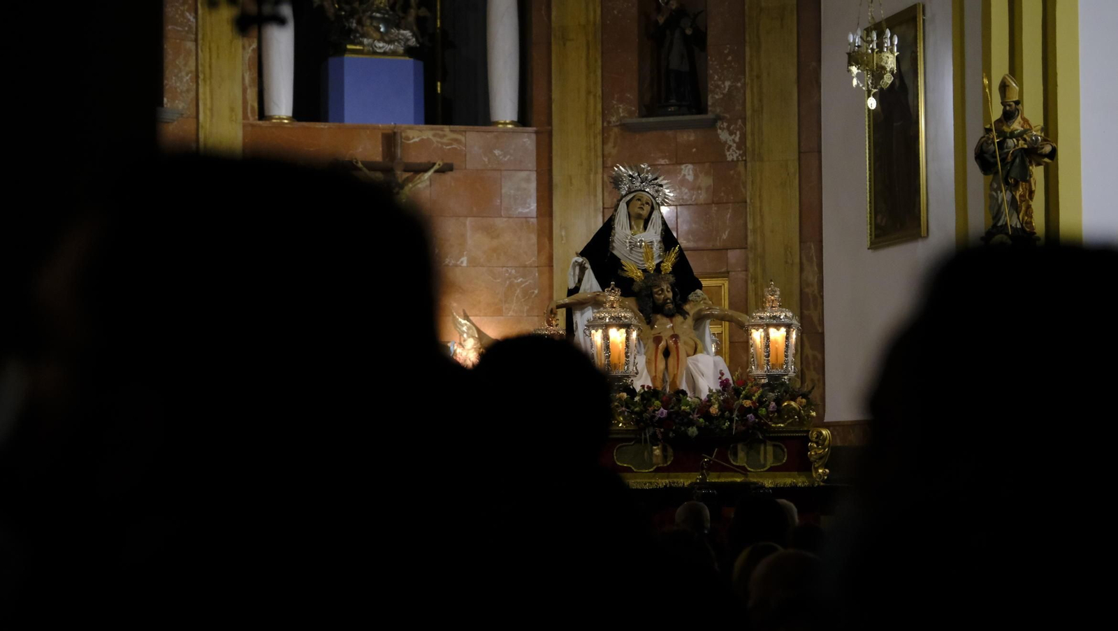 Imágenes del Via Crucis