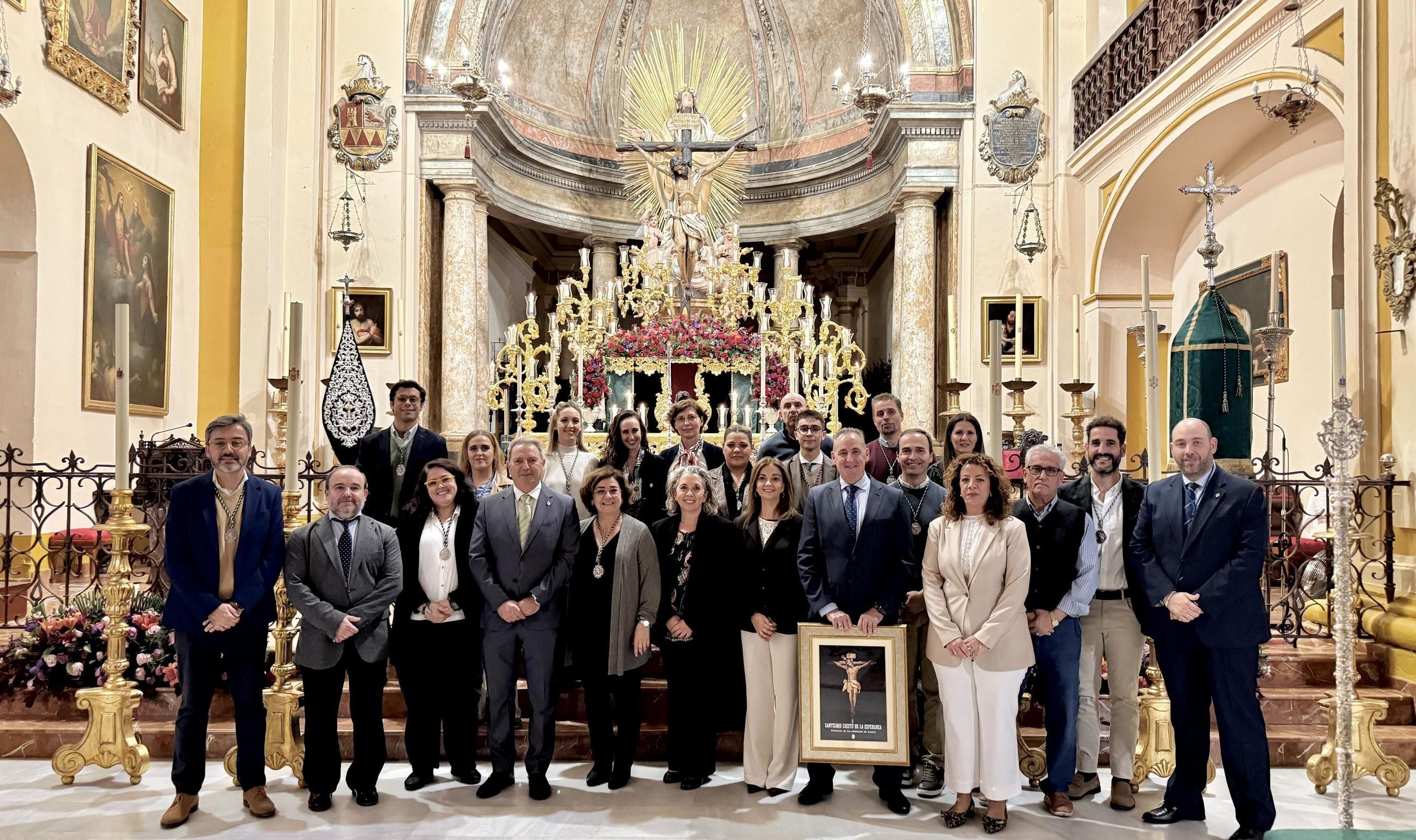 Arahal proclama al Cristo de la Esperanza Protector de los sanitarios