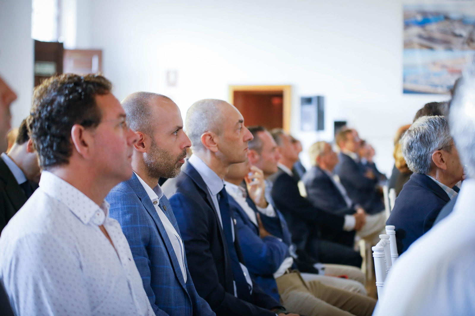 Imágenes del desayuno informativo