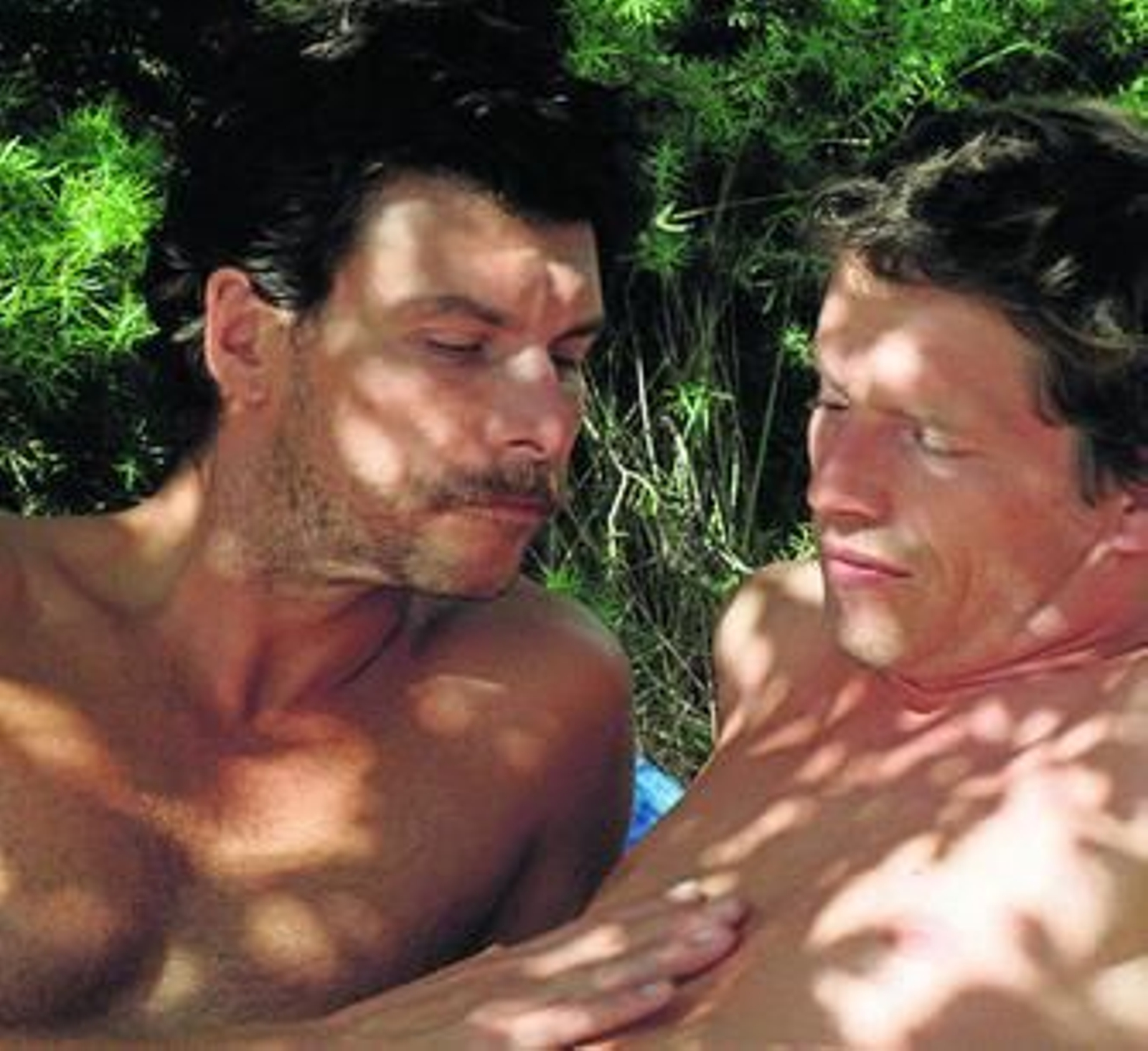 Una escena de 'El desconocido del lago', el particular thriller de A. Guiraudie.