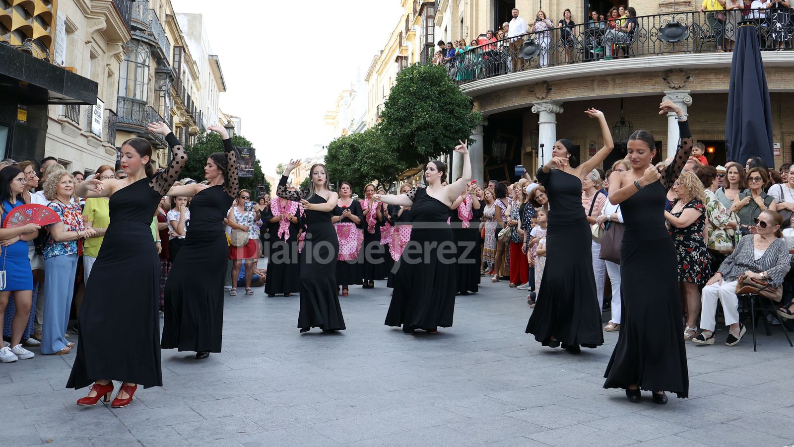 Flashmob de la academia de baile de Fani Muñoz en Jerez