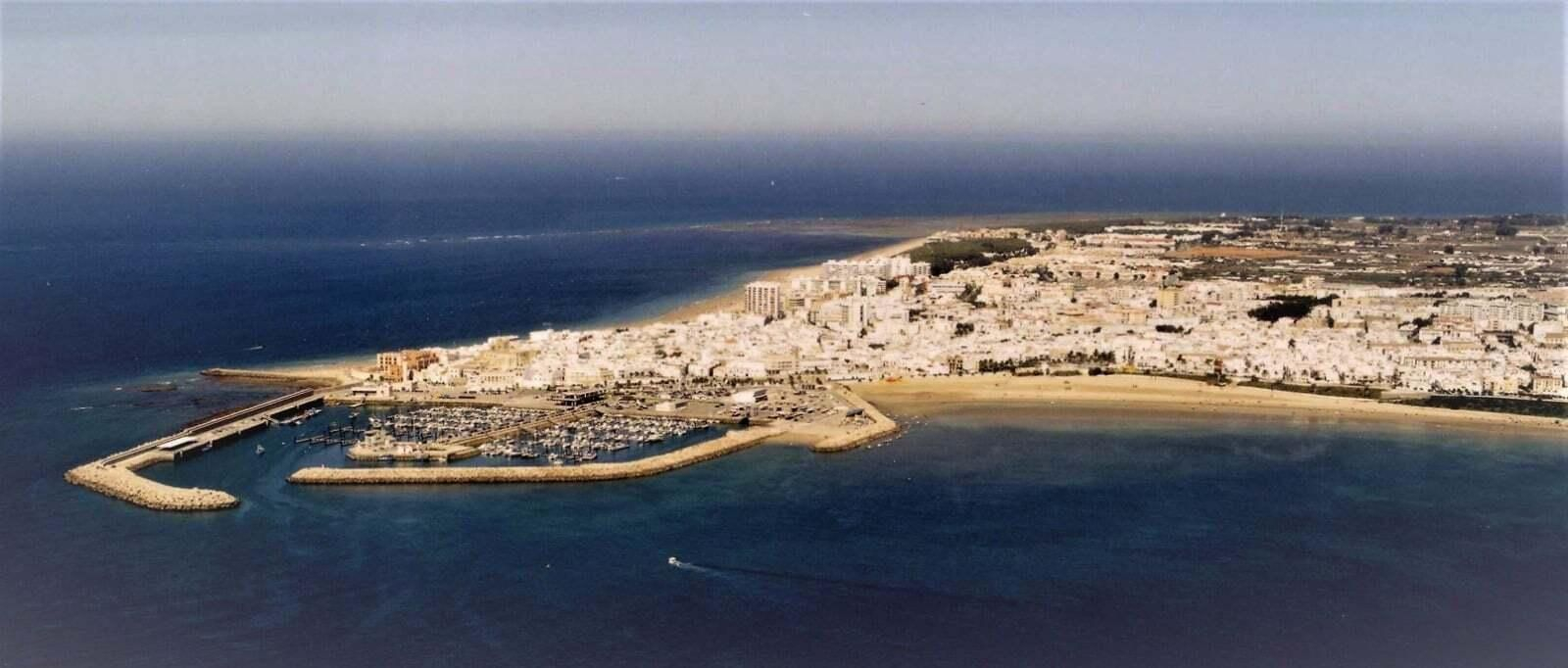 El Ayuntamiento de Rota ha adjudicado a una empresa especializada el estudio sobre las antenas de telefonía que desde hace años viene reclamando la plataforma local PCAN.