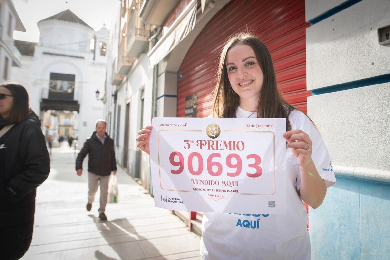 Las imágenes de la euforia en Santa Fe tras los 25 millones que deja la Lotería de Navidad