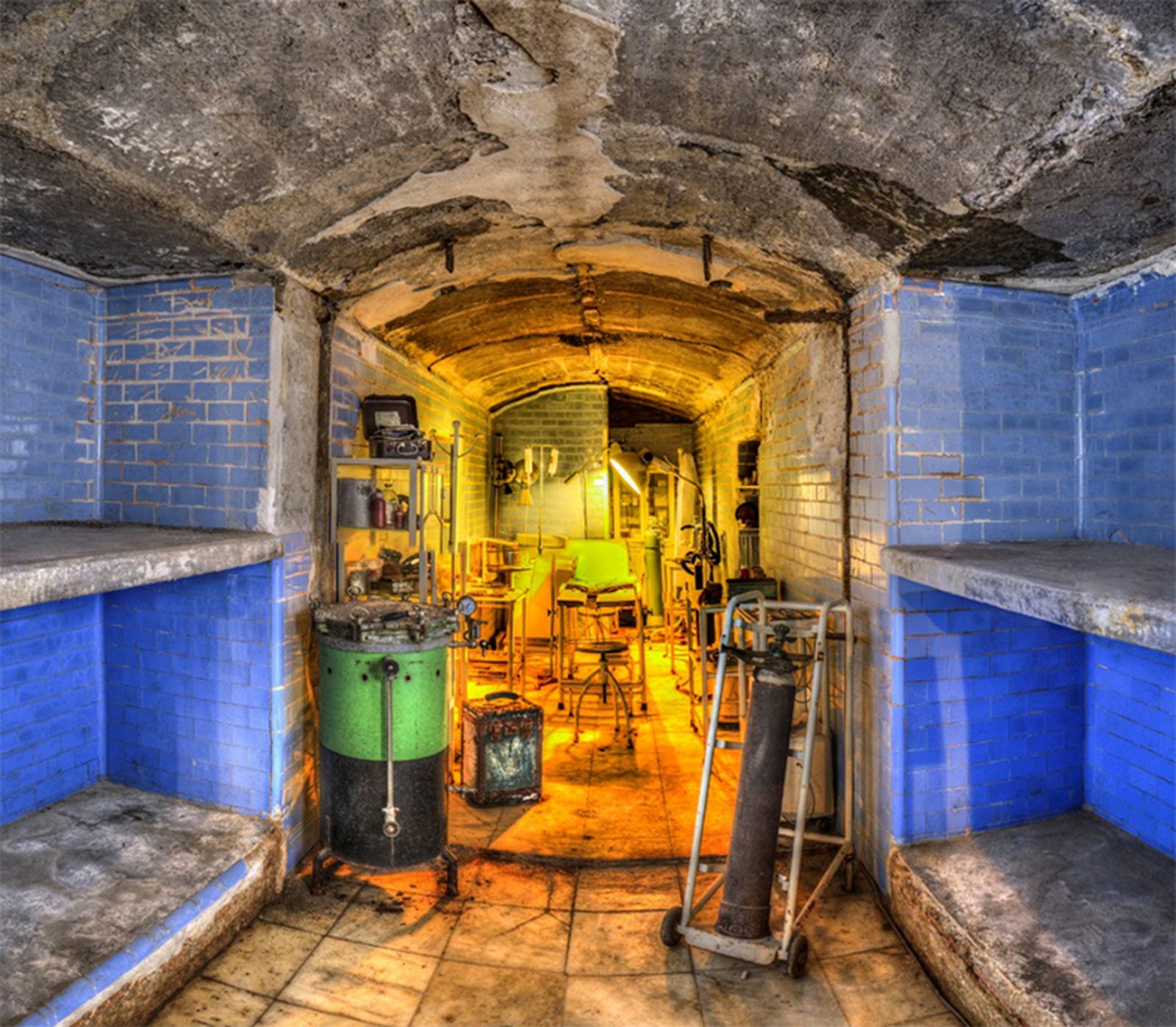 Imagen de la sala de cirugía de los refugios de la Guerra Civil