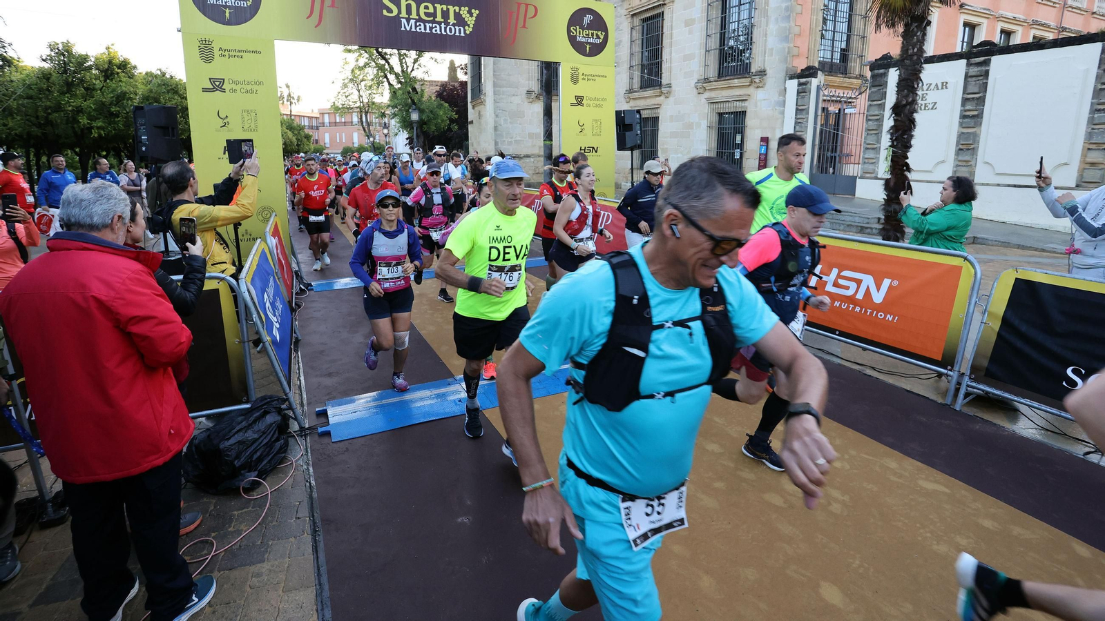 Búscate en la Sherry Maratón 2025 de Jerez (I)