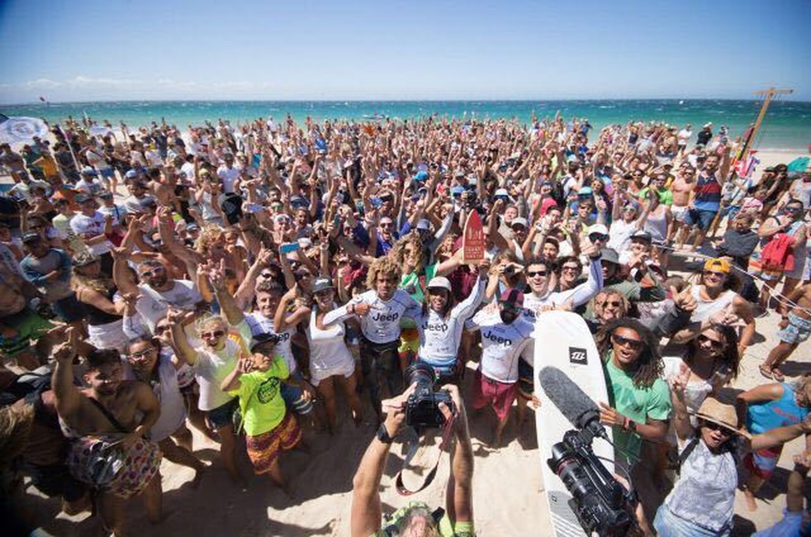 Los participantes en la prueba tarifeña de 2017, al término de la competición.