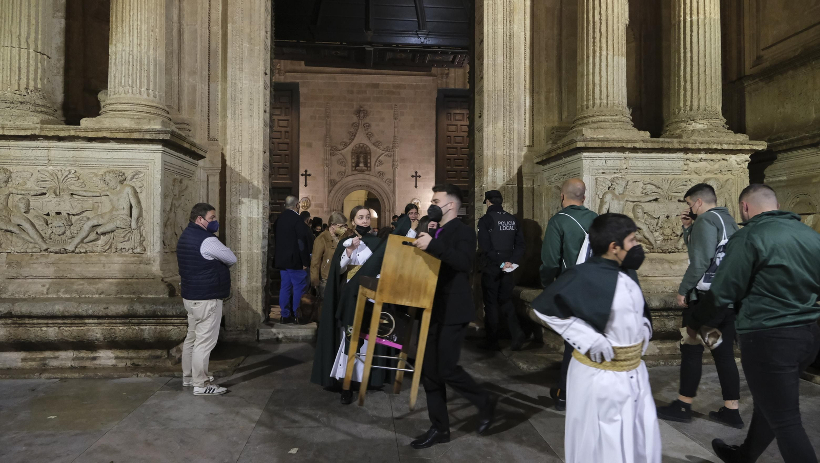 Procesión de Estudiantes en Almería, en imágenes.