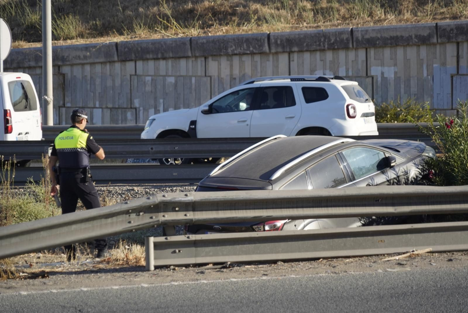 Vehículo accidentado este viernes en Huelva capital.