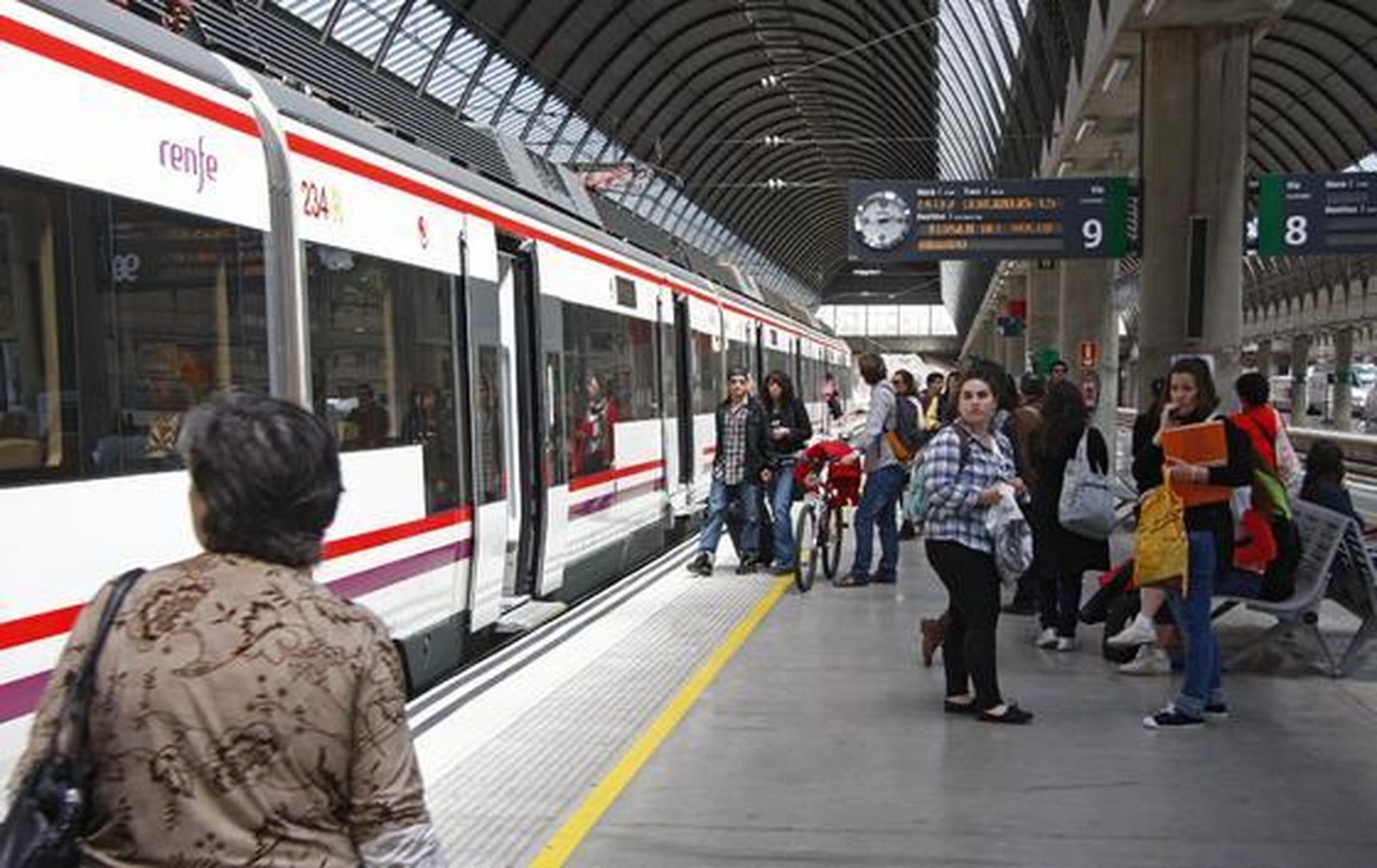 Una de las estaciones de nuevo cercanías del Aljarafe Norte.  Foto: B.Vargas