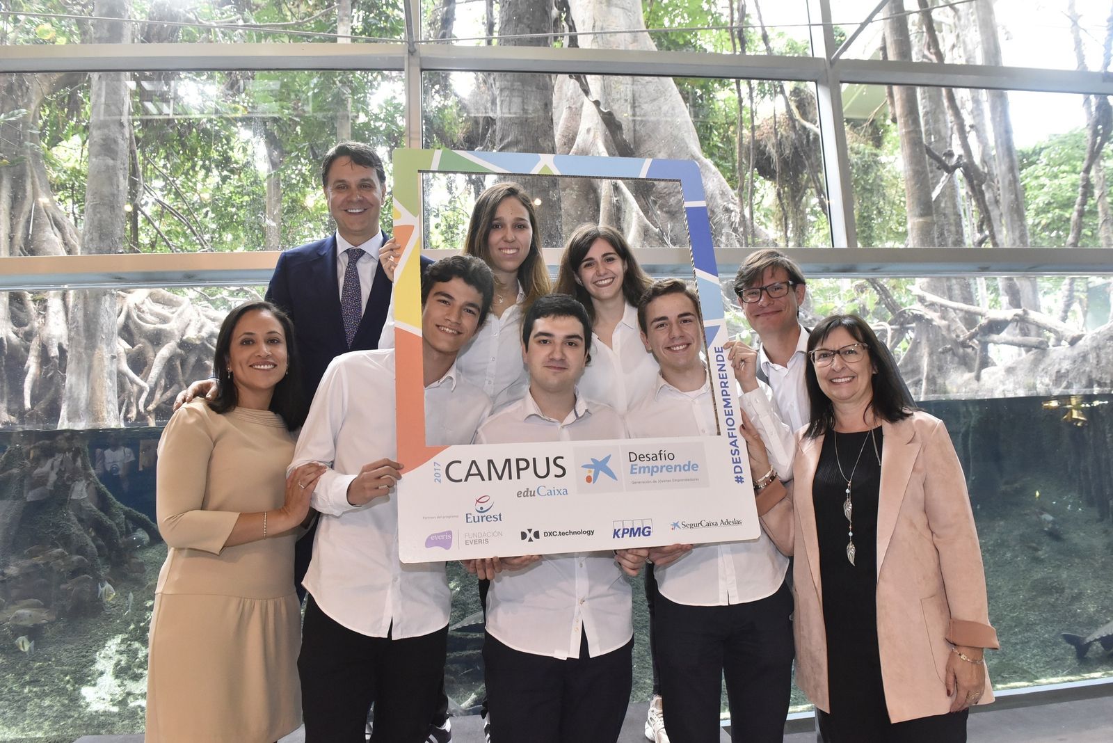 Los ganadores, ayer en CosmoCaixa.