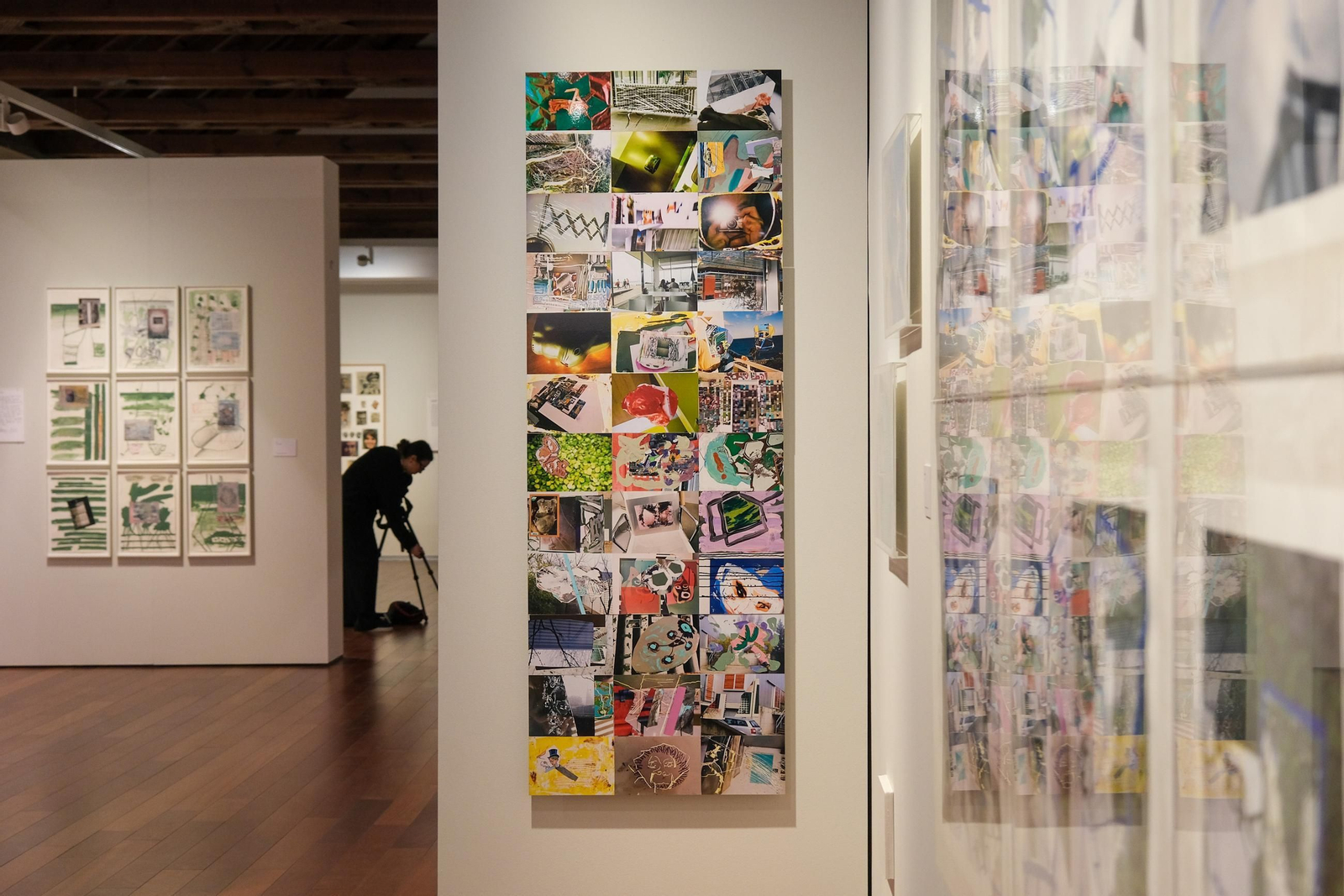 Imágenes de la inauguración de una exposición de Luis Gordillo en el Espacio Santa Clara