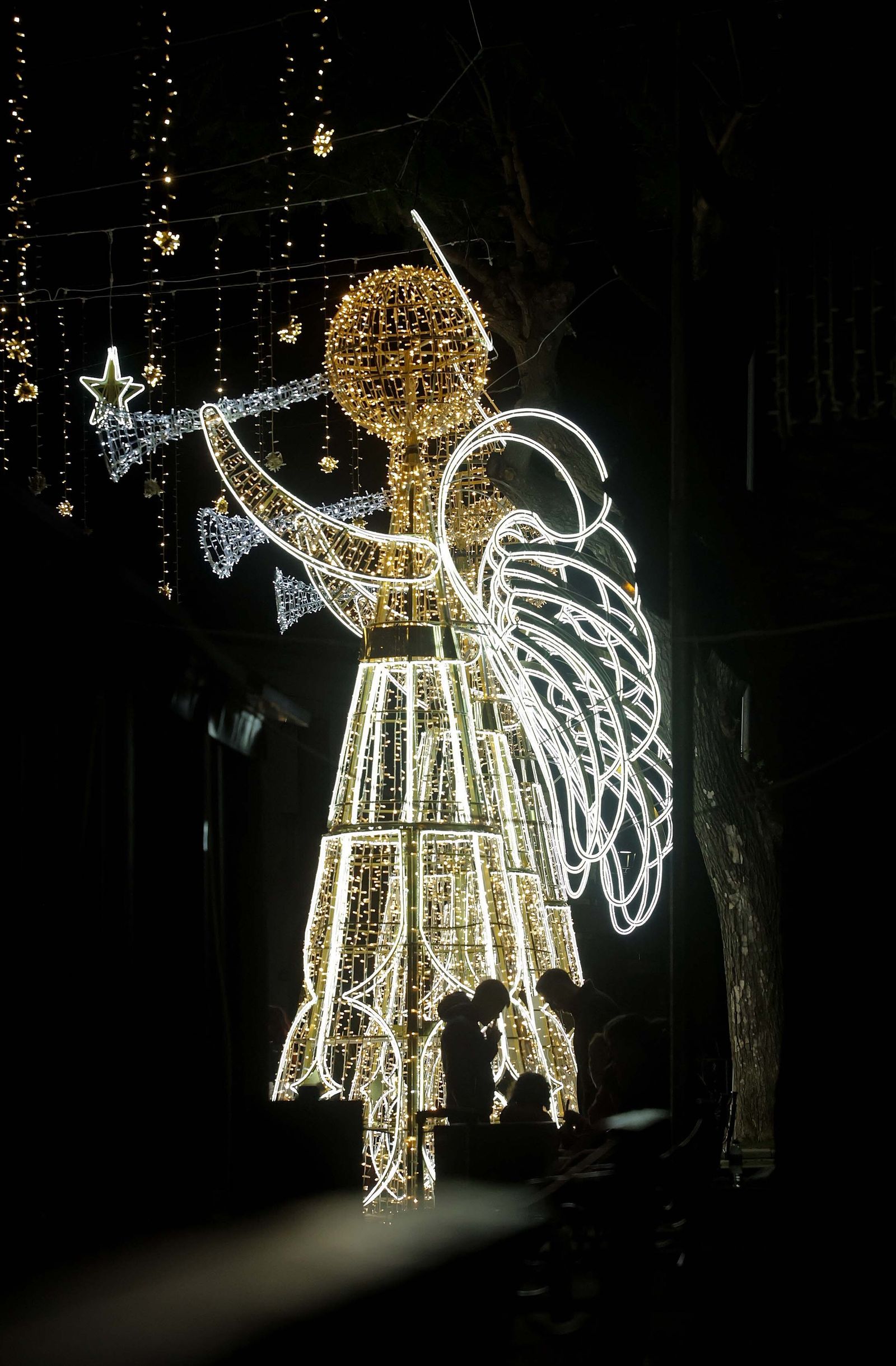 El alumbrado navideño de San Roque, en imágenes