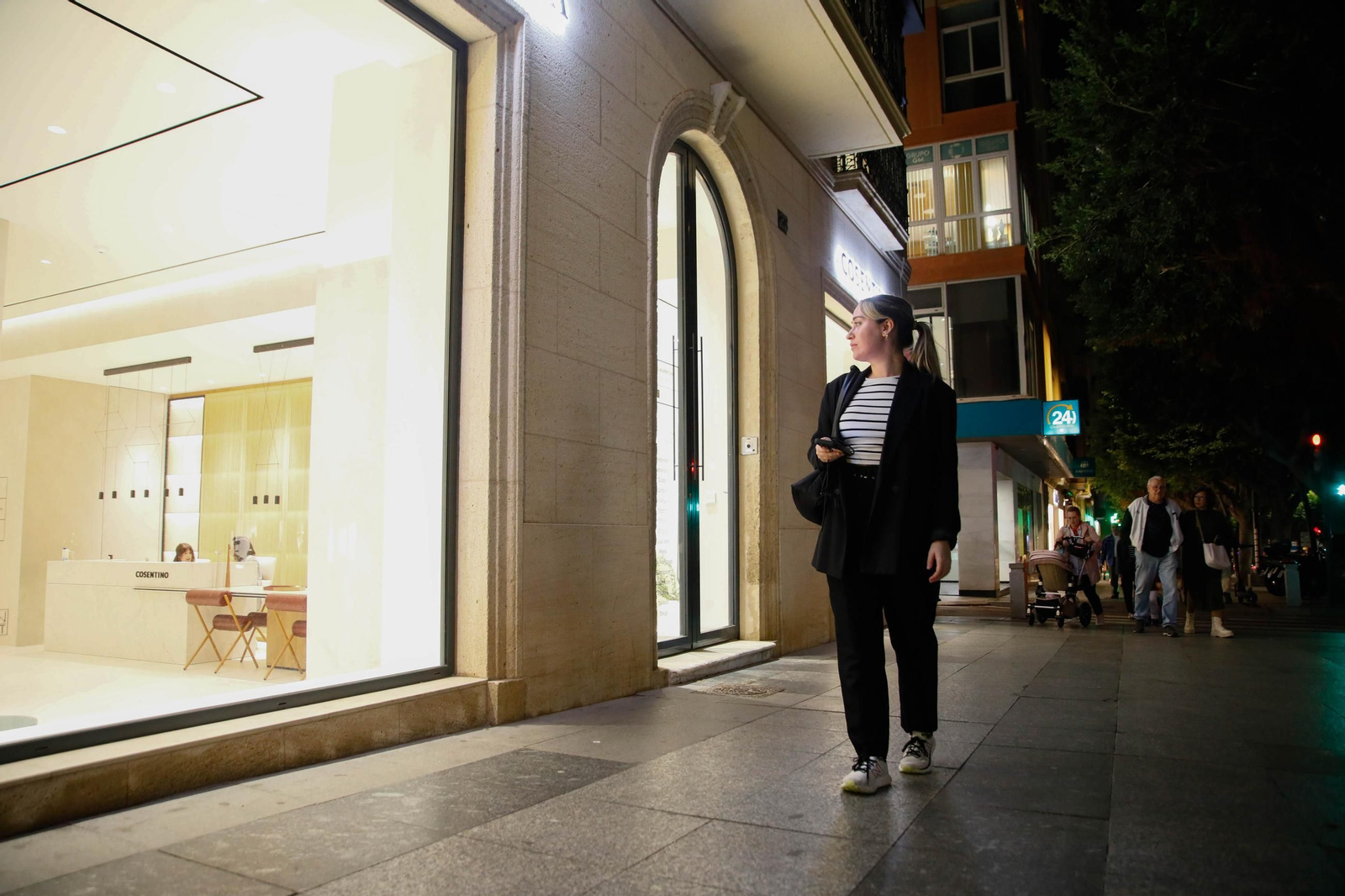 El Cosentino City del Paseo de Almería abre sus puertas: así es este "espacio de inspiración"