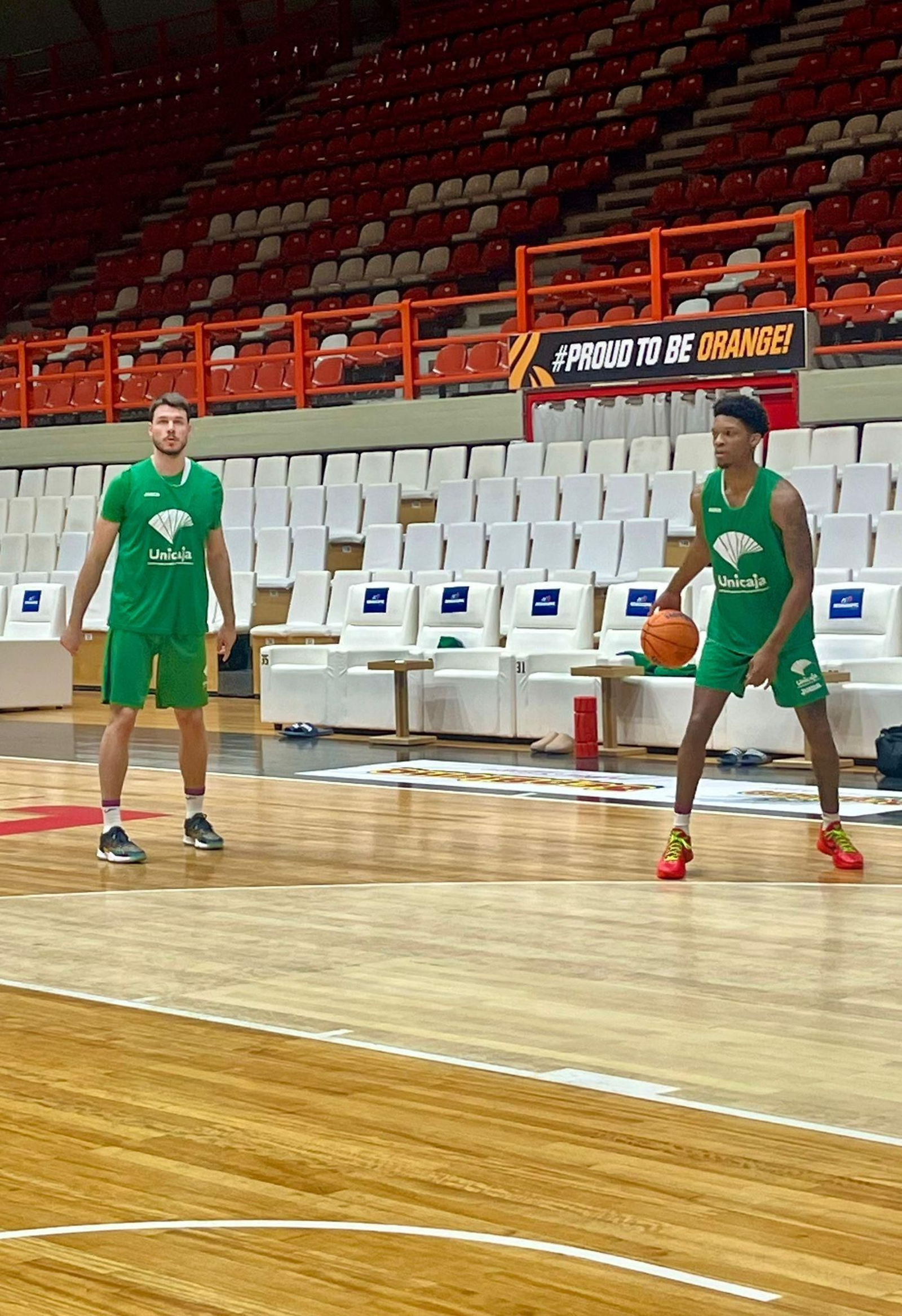 El Unicaja afina en Patras para apuntar a la Final Four