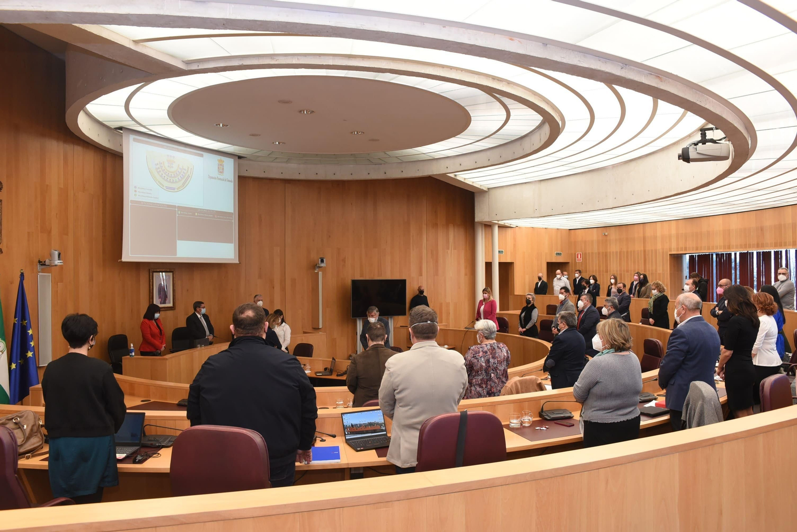 Entrena solicita reuniones con Gobierno y Junta para trasladarles las demandas de Granada