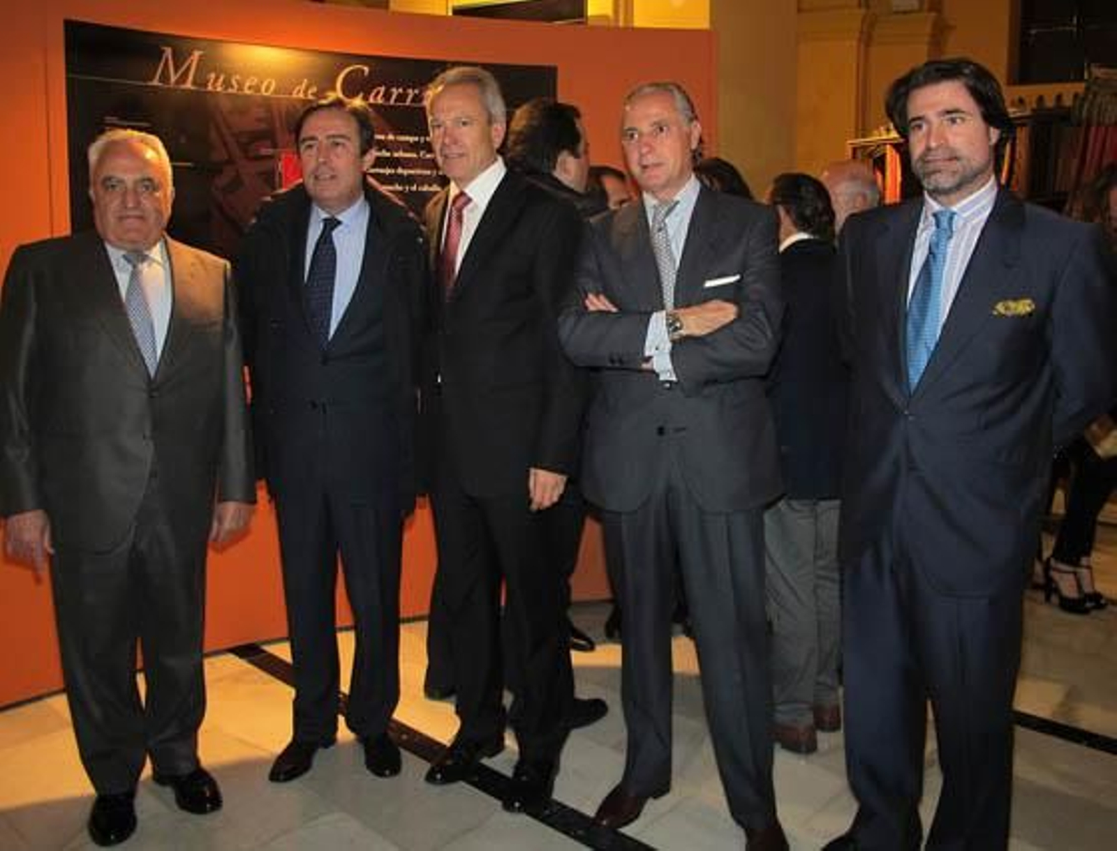 Manuel Contreras Ramos, presidente de Grupo AZVI; Ricardo Pumar, presidente de Inmobiliaria del Sur; José Pozo Barahona, director general corporativo de AZVI;  Leonardo Rodríguez de la Borbolla, presidente de Yplan Andalucía, y Óscar González-Barba, director general del Club Antares.

Foto: Victoria Ramírez