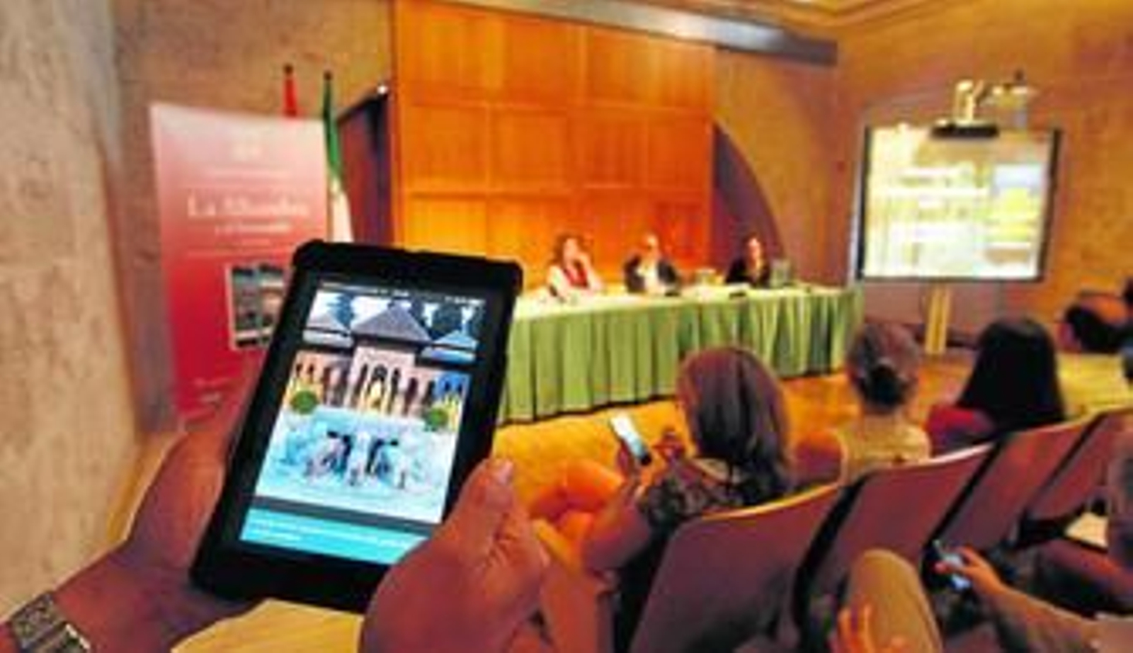 Los usuarios podrán disfrutar ya de esta nueva aplicación lanzada por el patronato de la Alhambra.