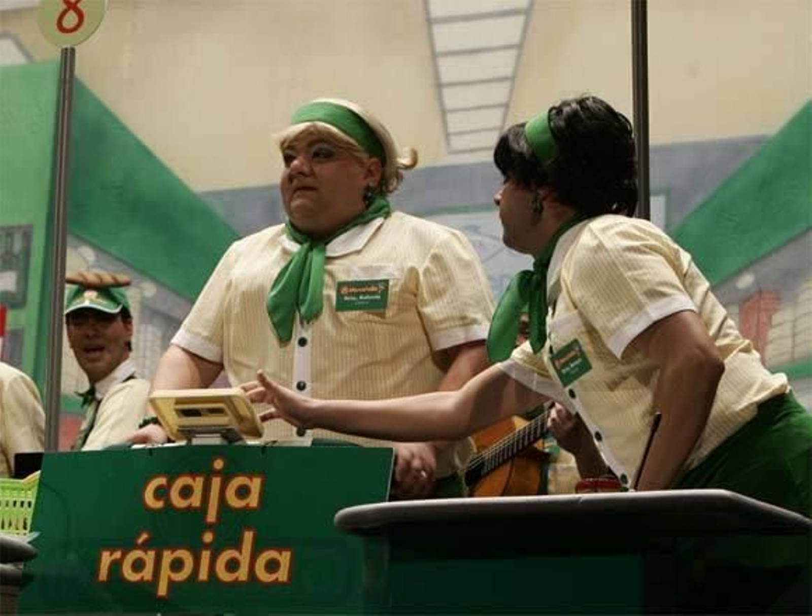 Esta chirigota vende