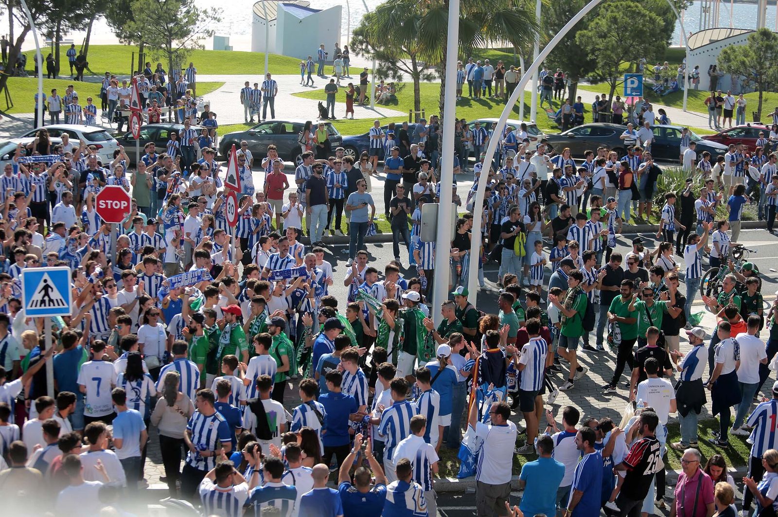 Imágenes del ambiente previo al Recre-Cacereño
