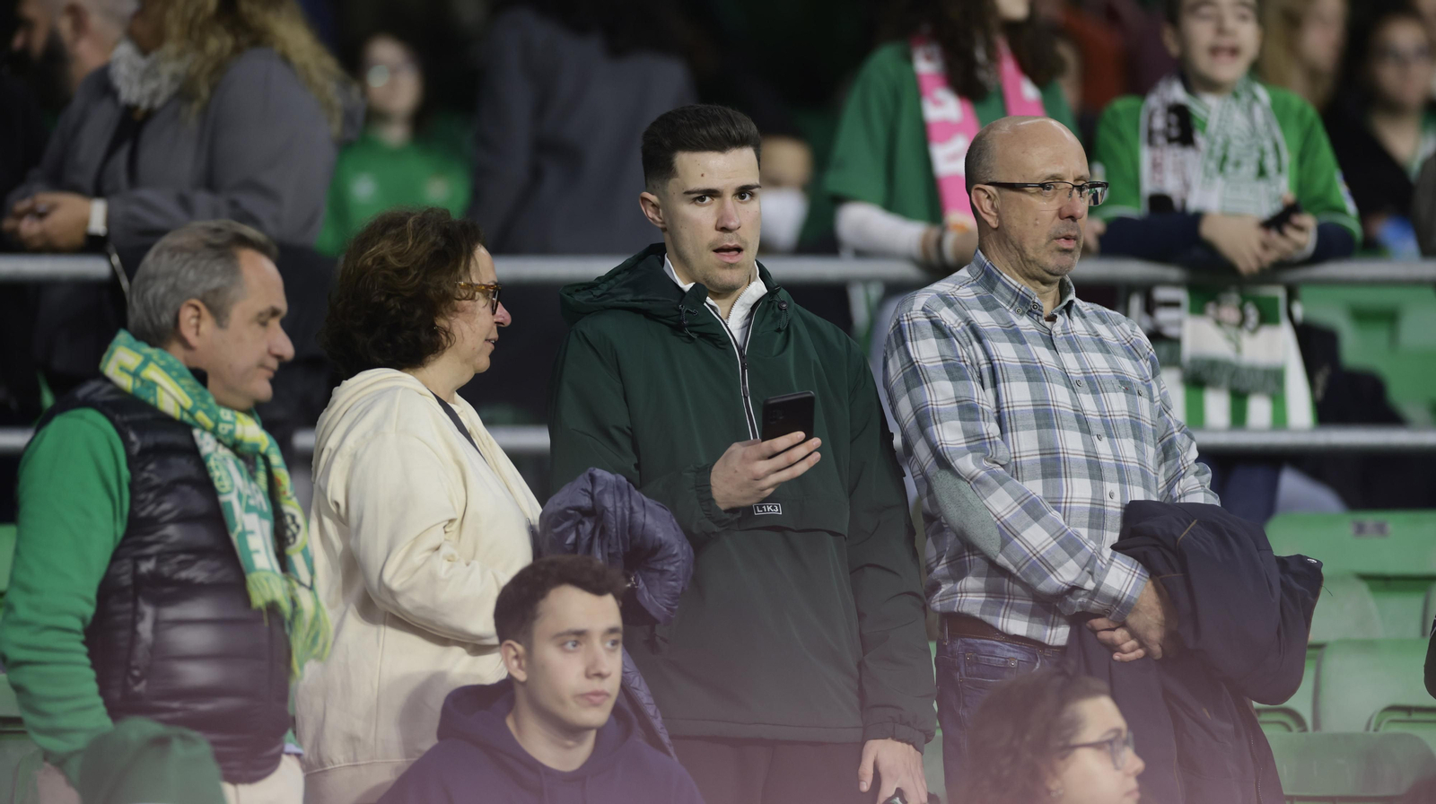 Búscate en las fotos del Betis-Bilbao