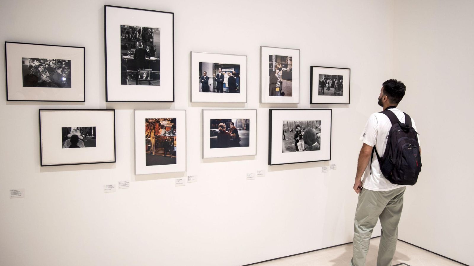 Algunas de las instantáneas exhibidas en la Sala Noble del museo.
