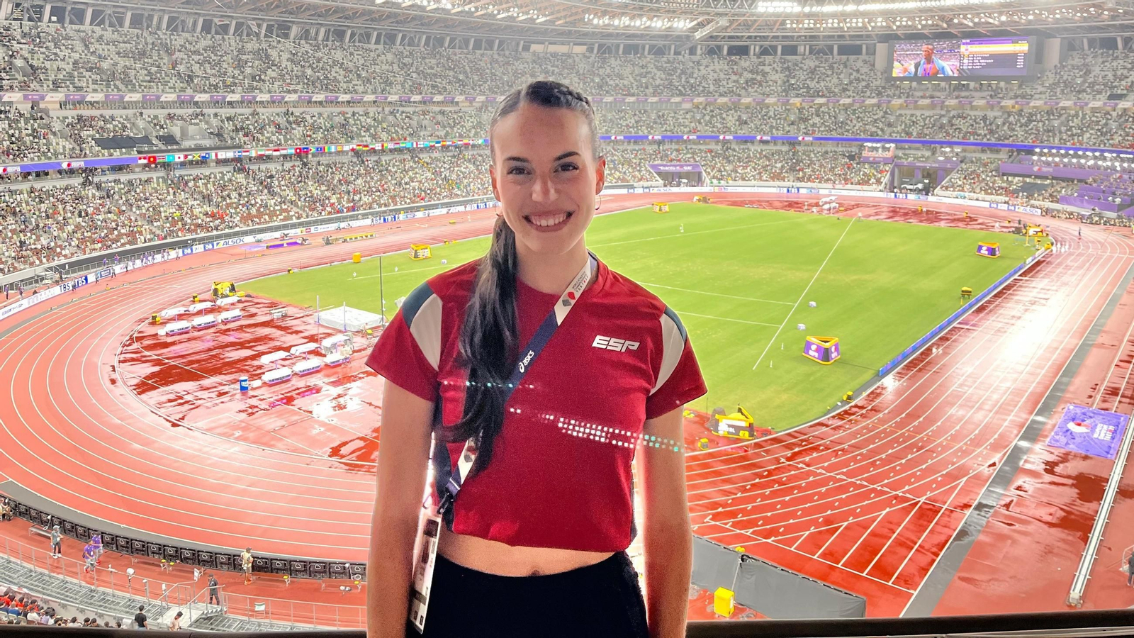 Carmen Avilés, en el Estadio Nacional de Tokio, donde se celebra el Mundial de atletismo.